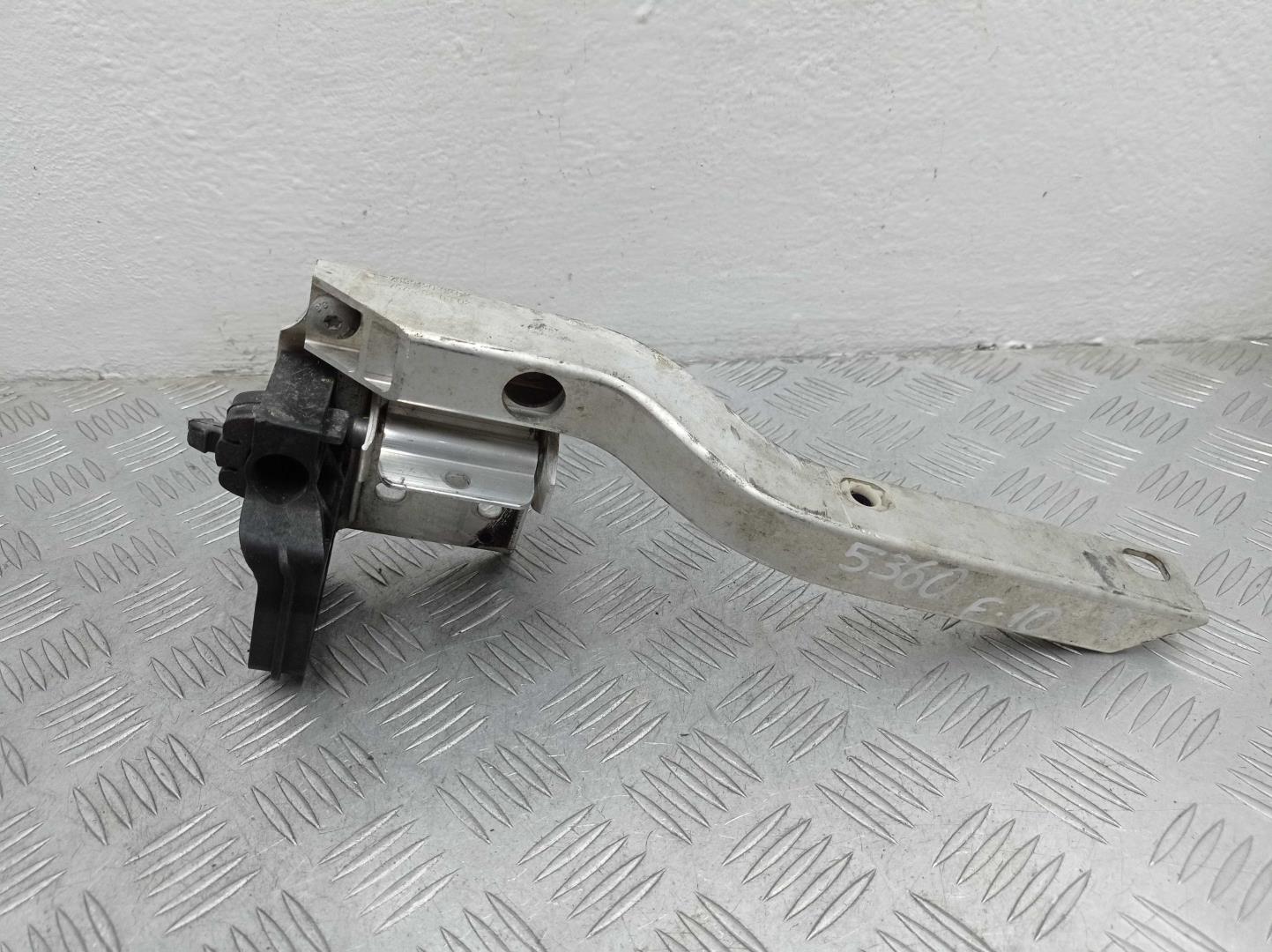 Кронштейн радиатора