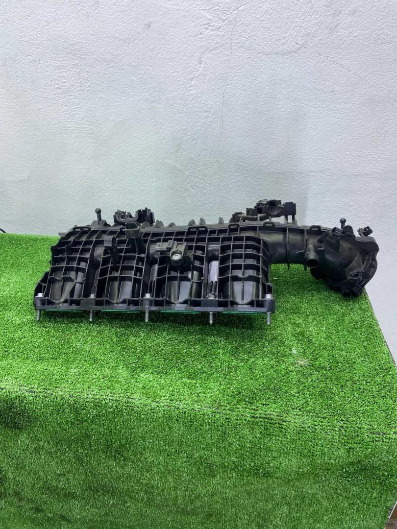 Коллектор впускной