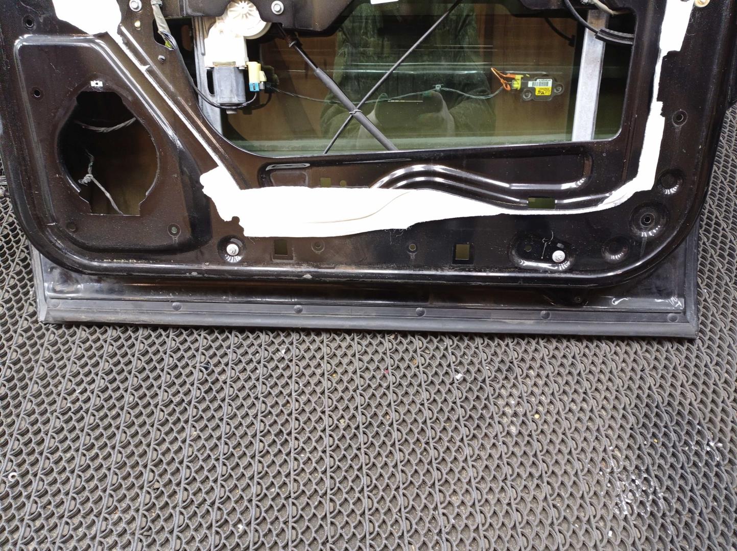 Стеклоподъемник электр. передний правый