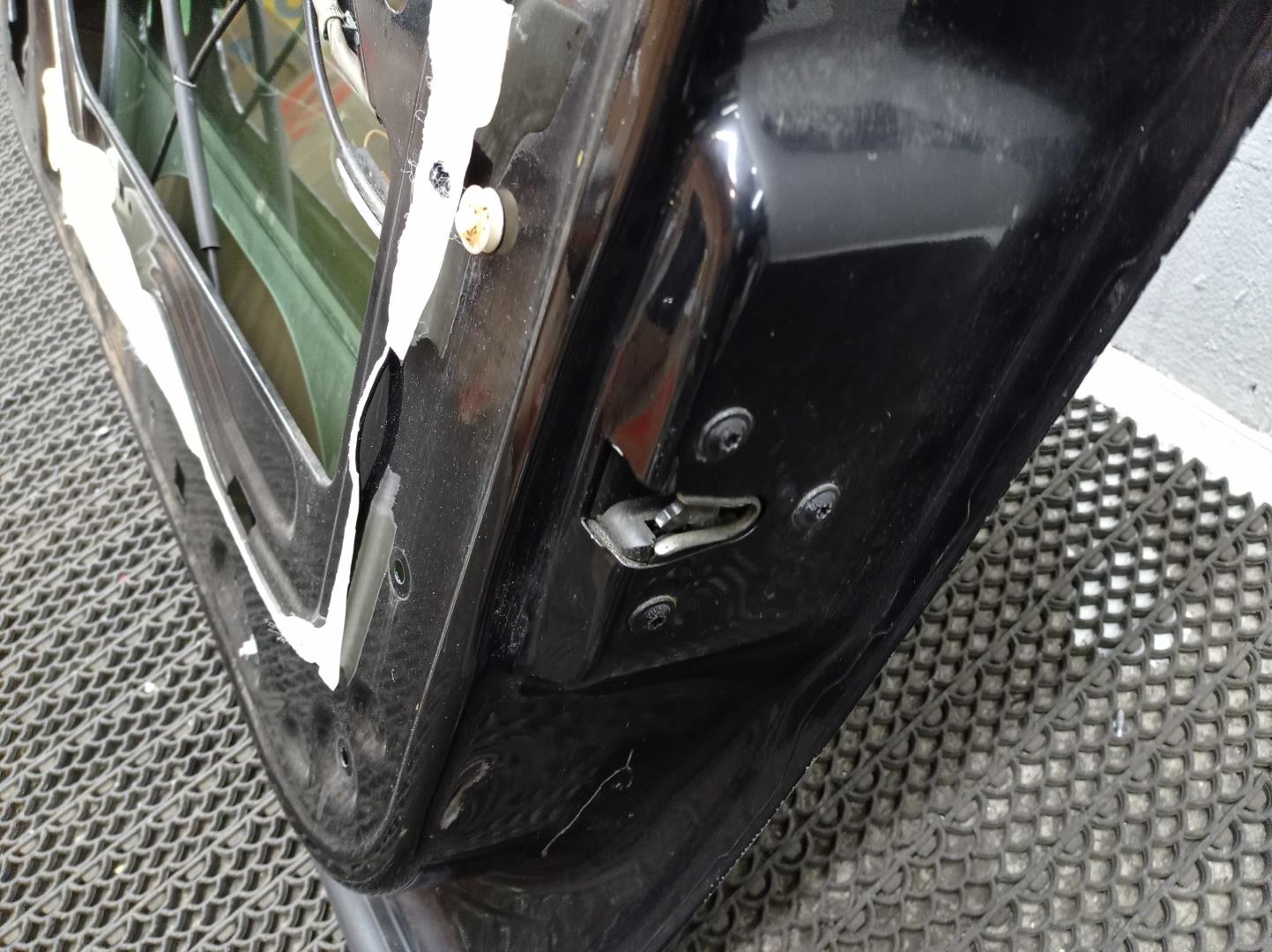 Стеклоподъемник электр. передний правый