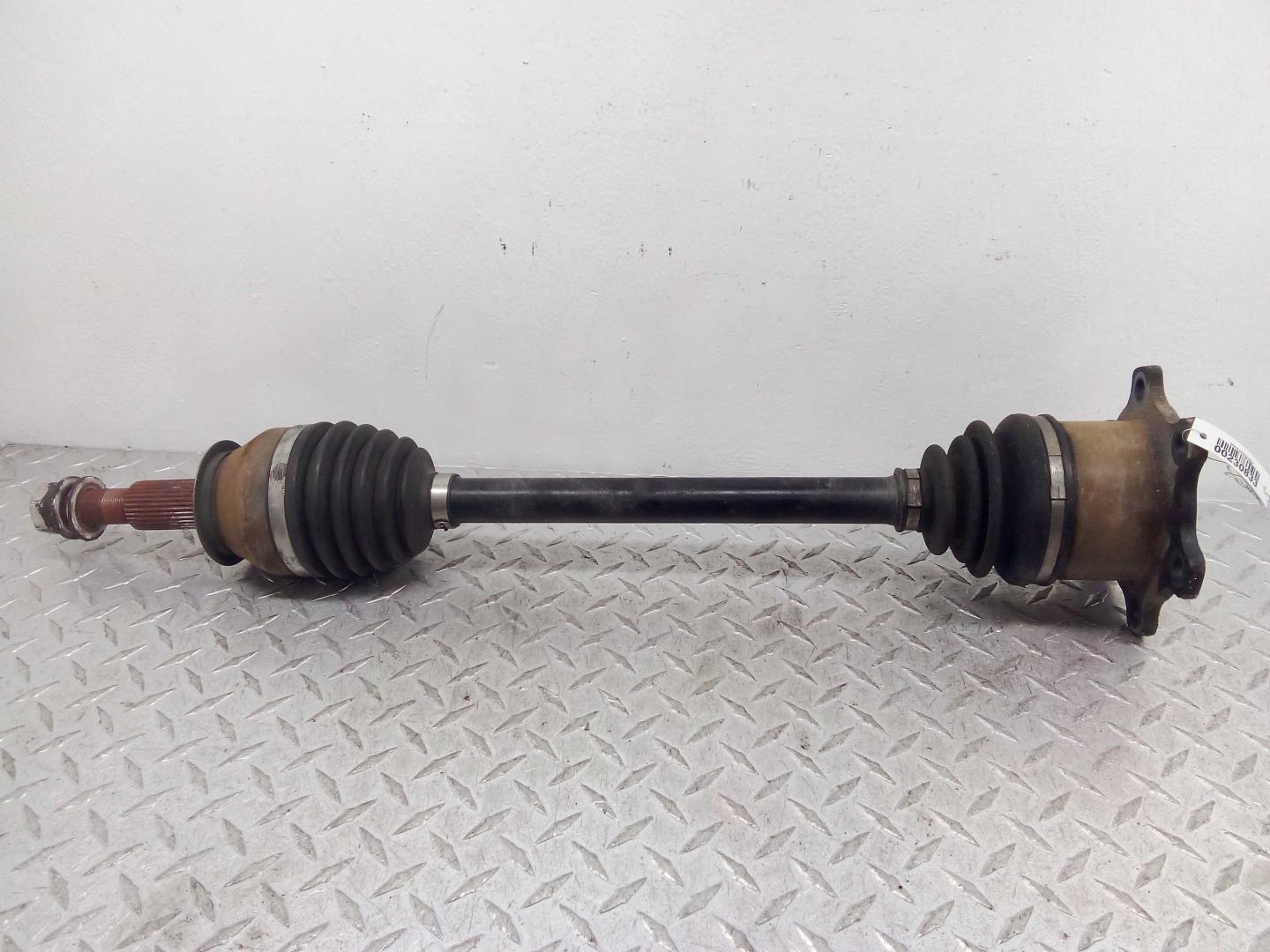 Полуось задняя левая