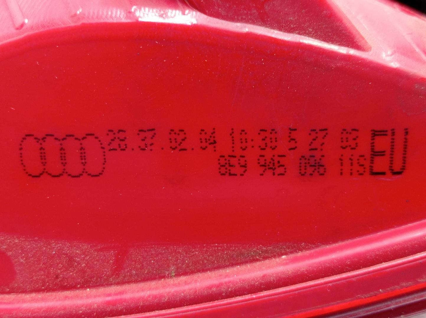 Фонарь задний наружный правый