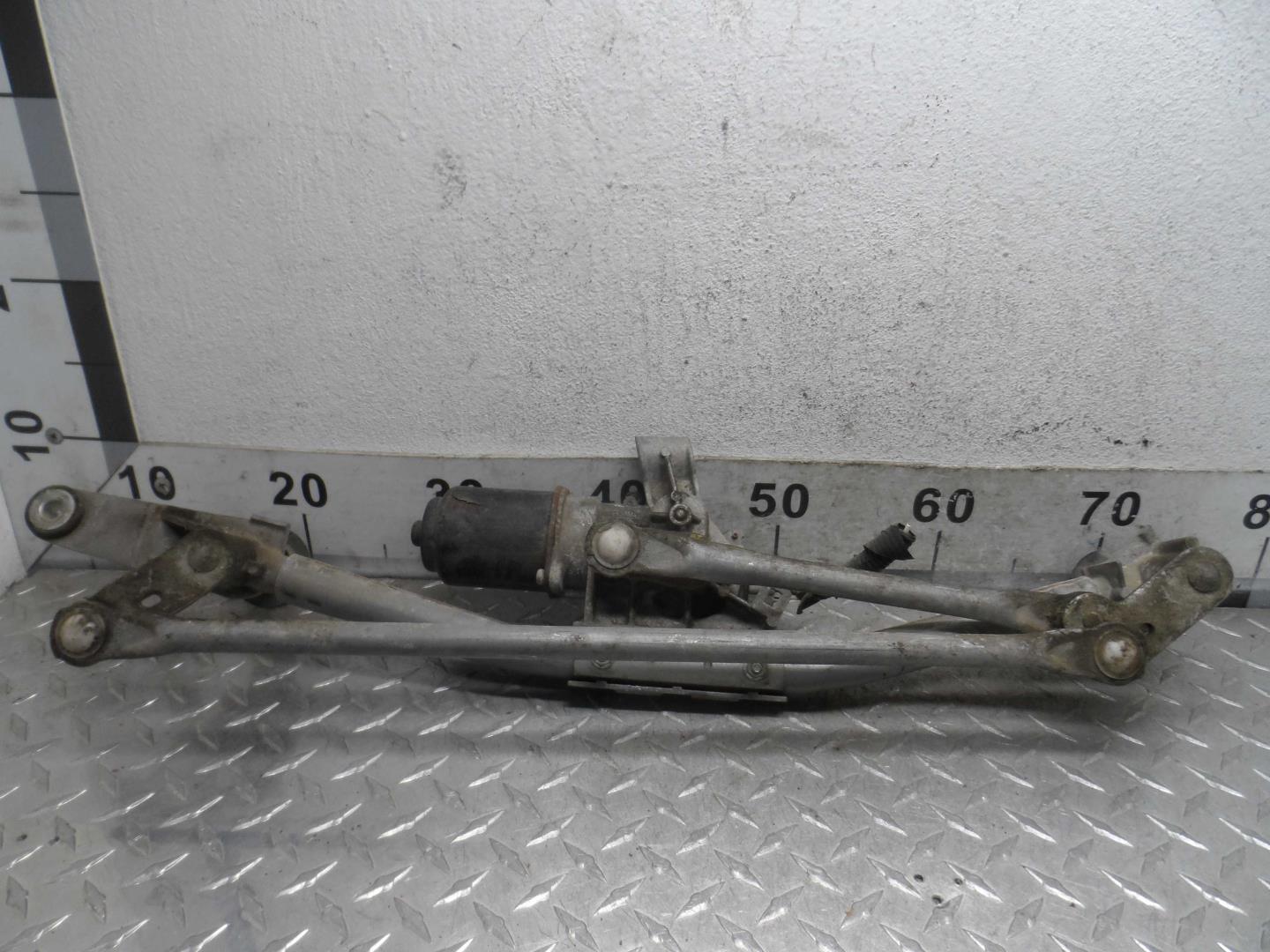 Трапеция стеклоочистителей