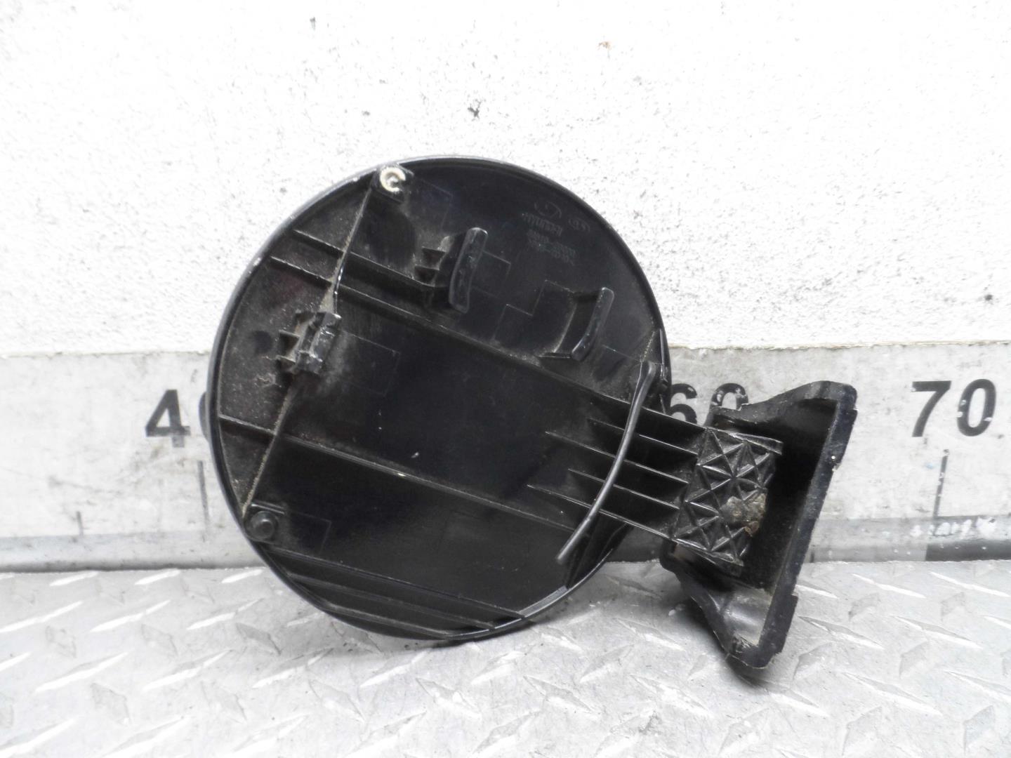 Лючок бензобака