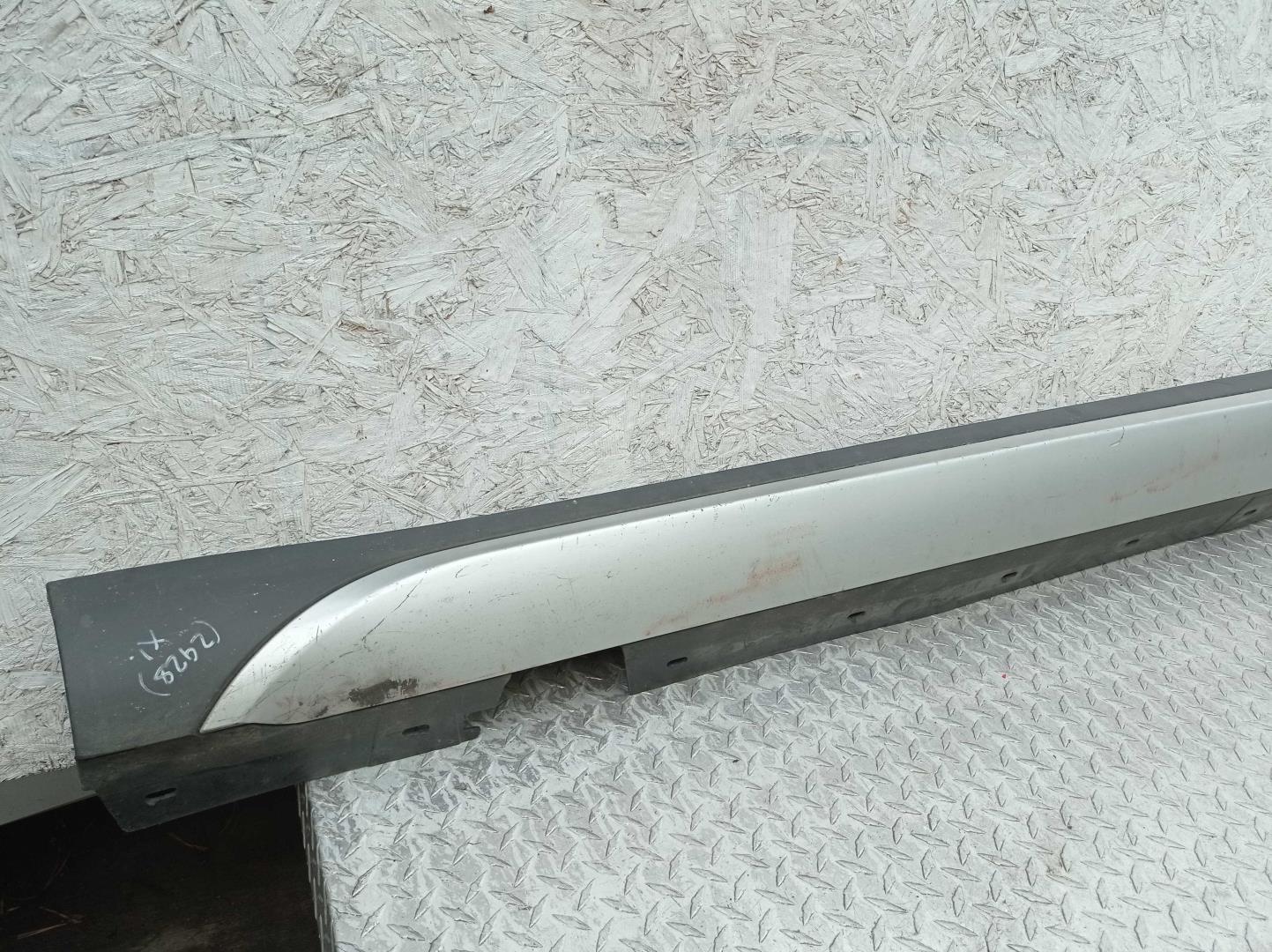 Накладка на порог (наружная)