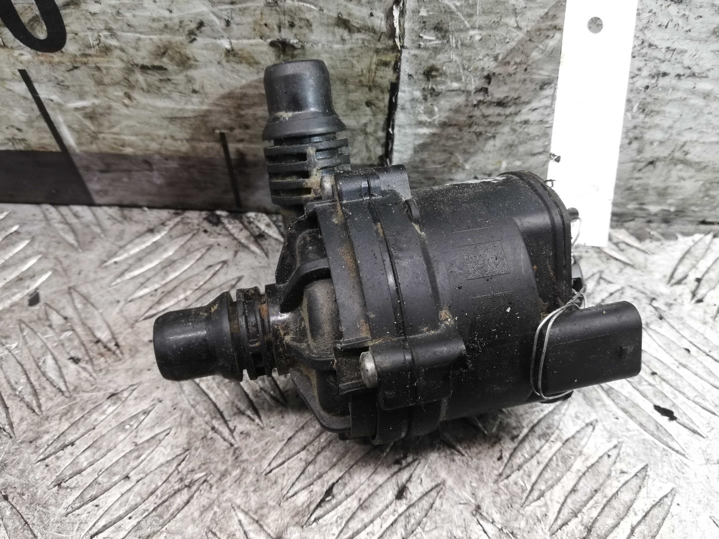 Насос электрический (доп.помпа)