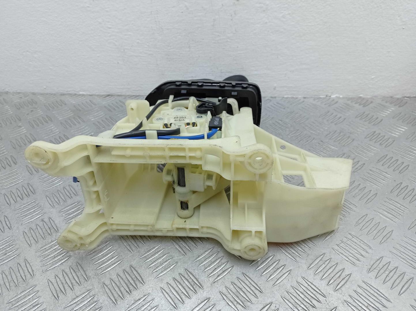 Кулиса МКПП / АКПП