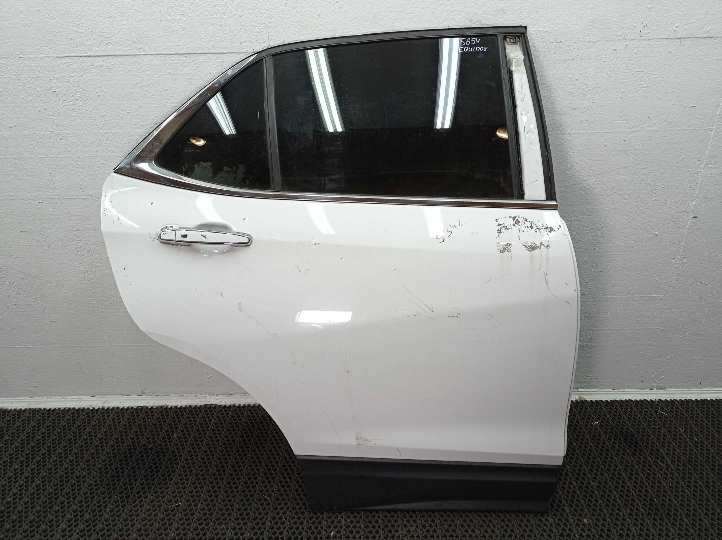 Дверь задняя правая