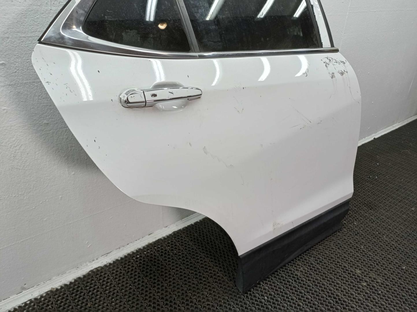 Замок двери задней правой