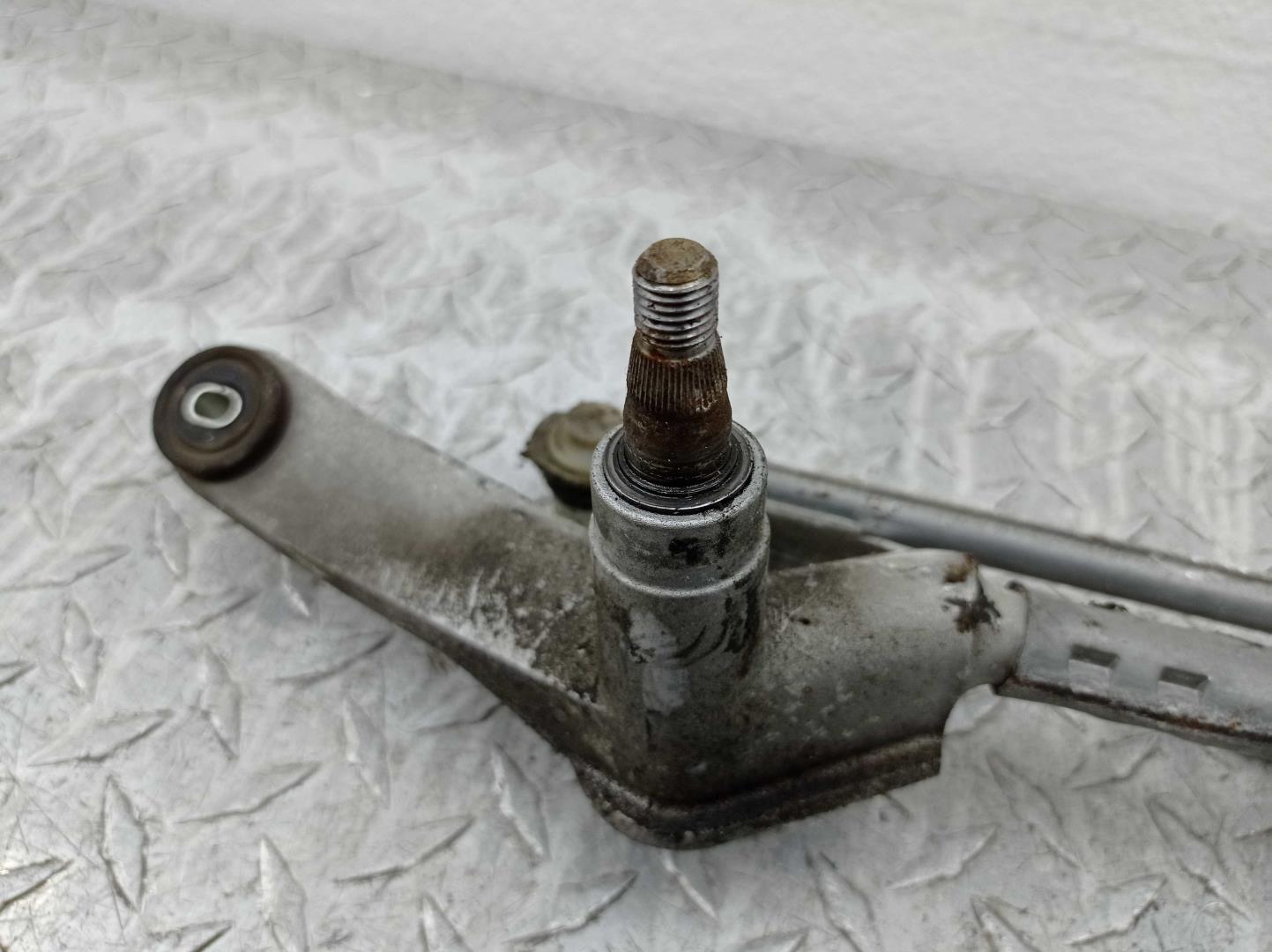 Трапеция стеклоочистителей