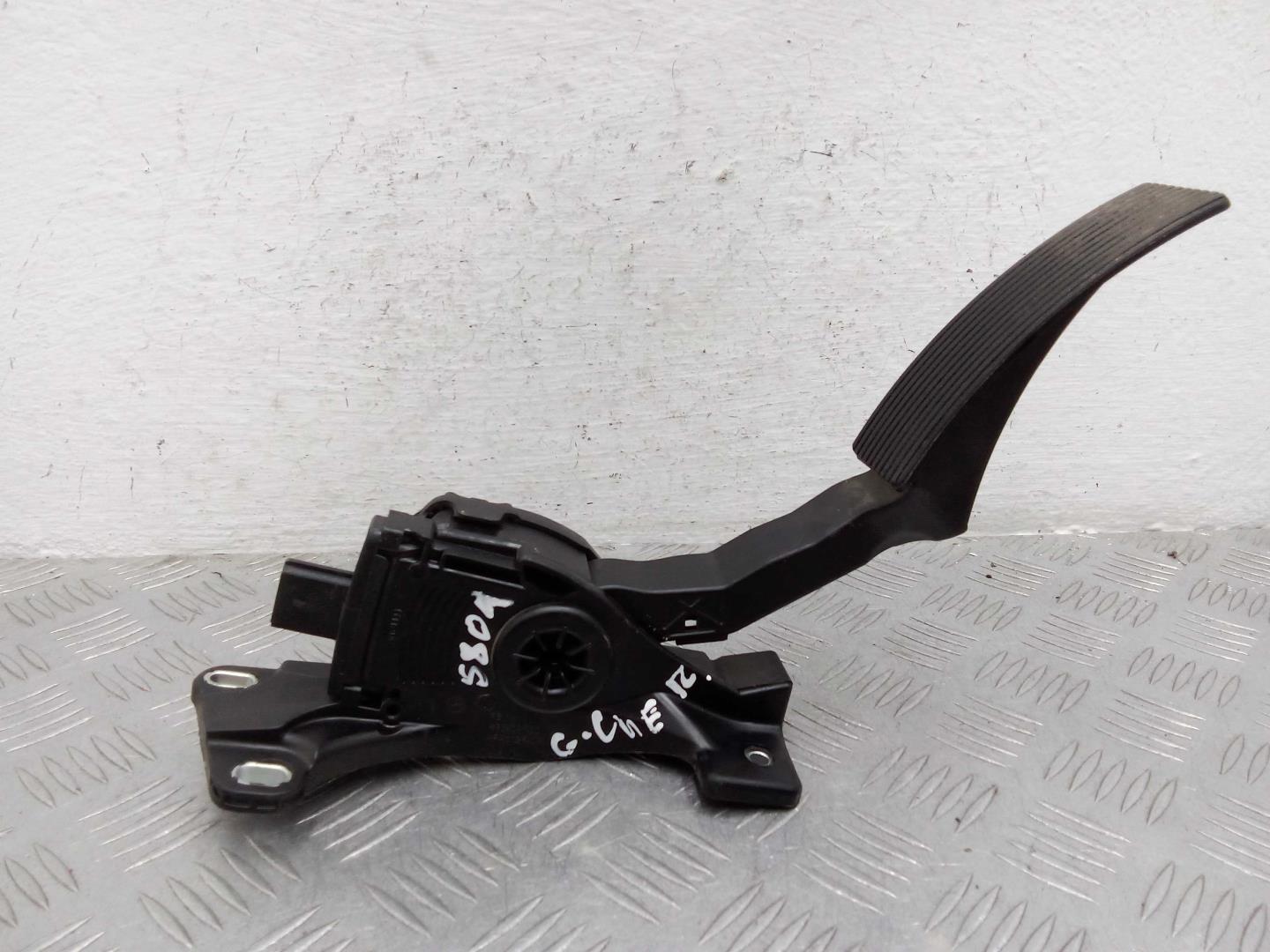 Педаль газа