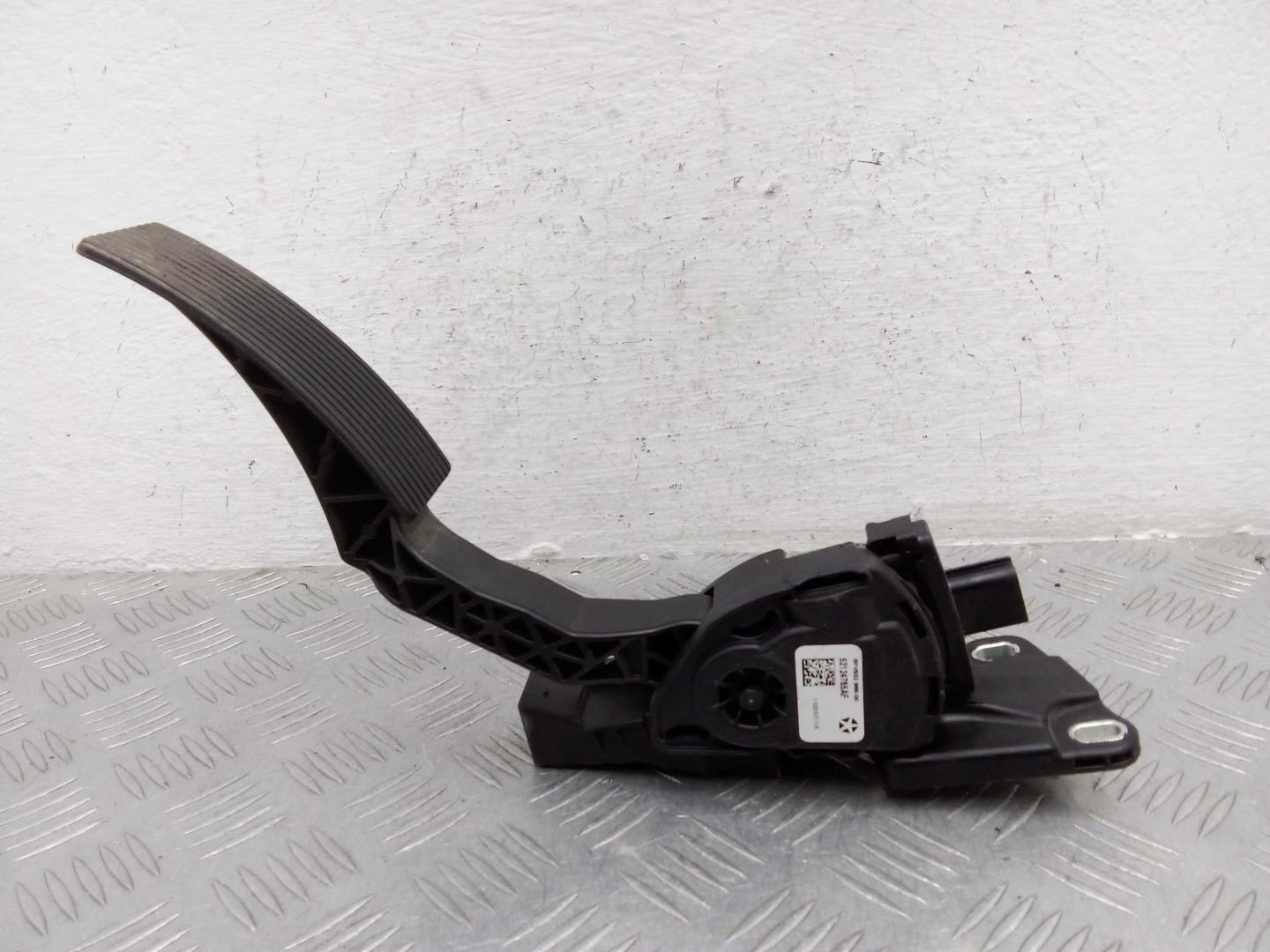 Педаль газа