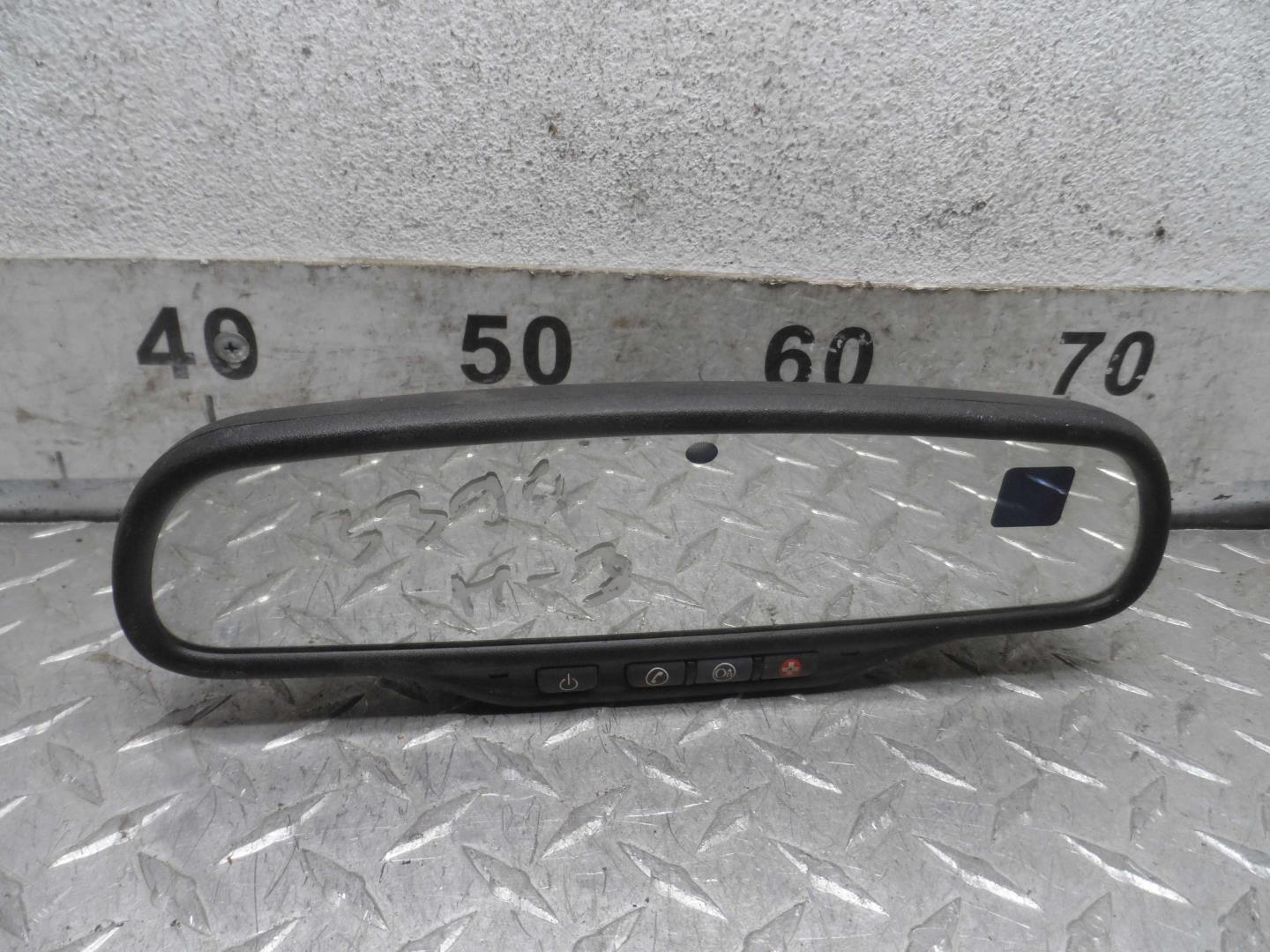 Зеркало заднего вида