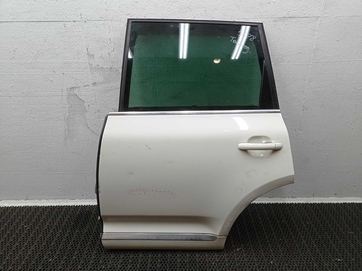 Накладка (кузов наружные)