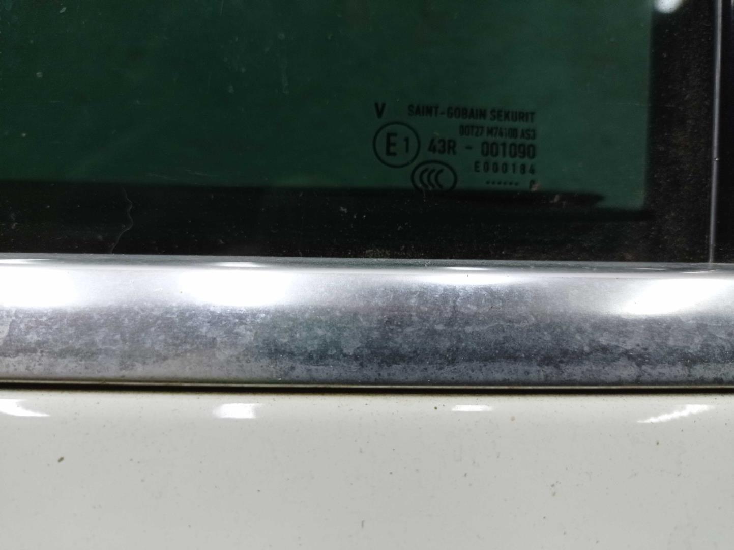 Накладка (кузов наружные)