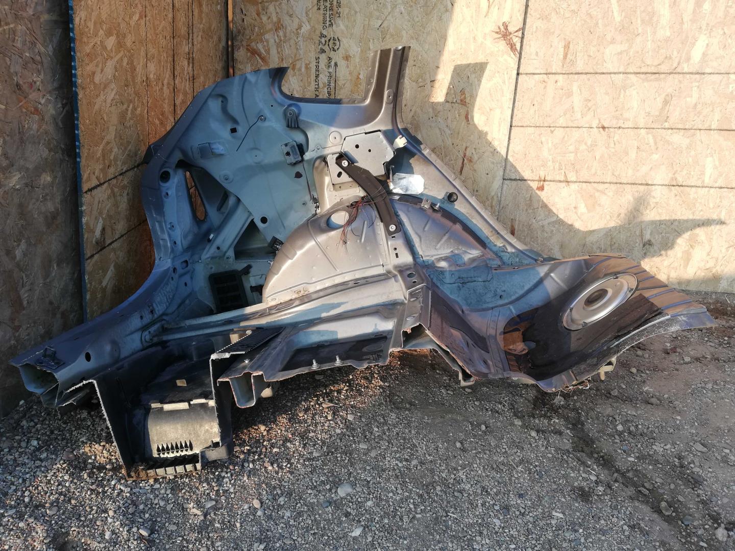 Крыло заднее левое