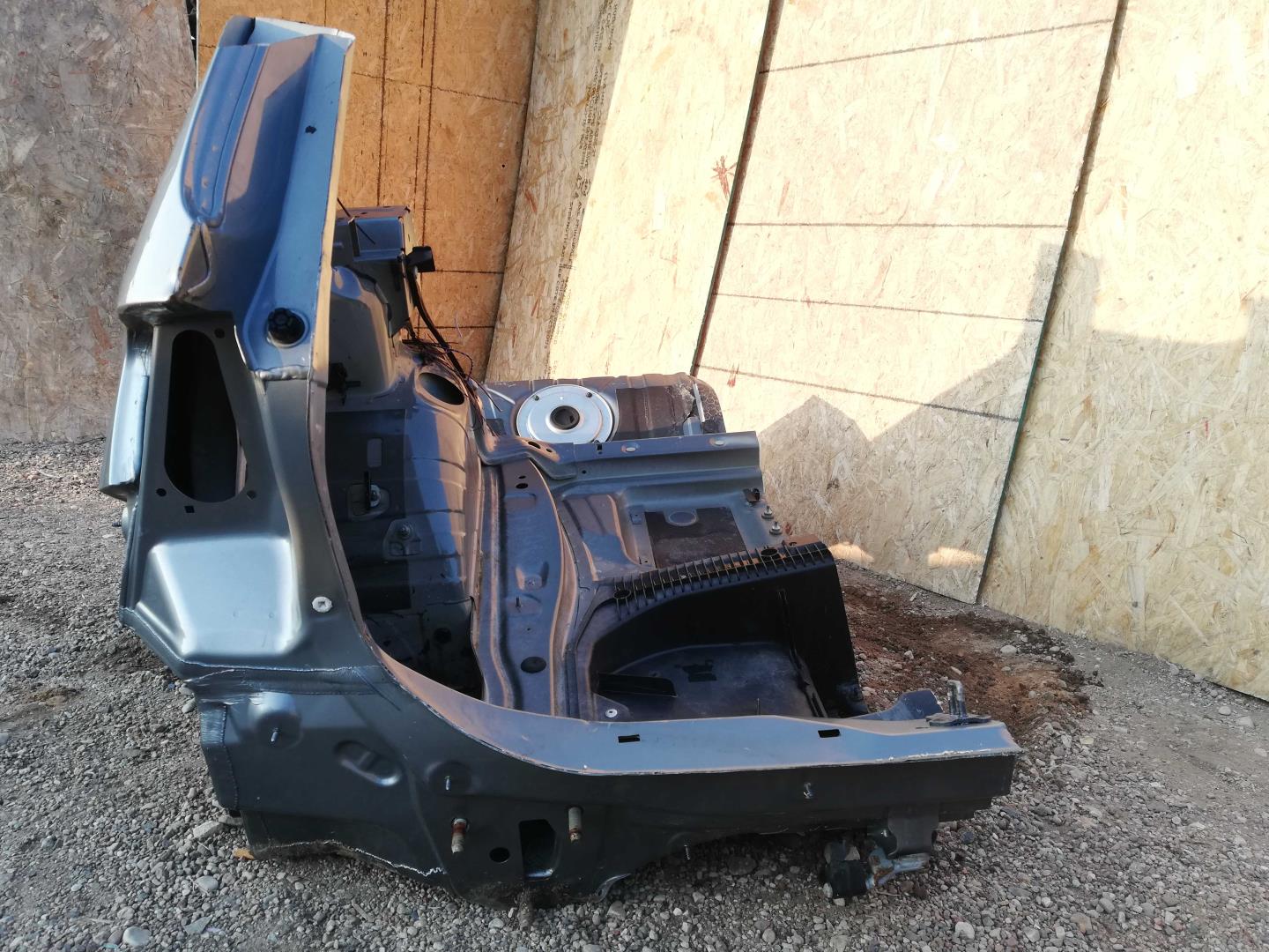 Крыло заднее левое