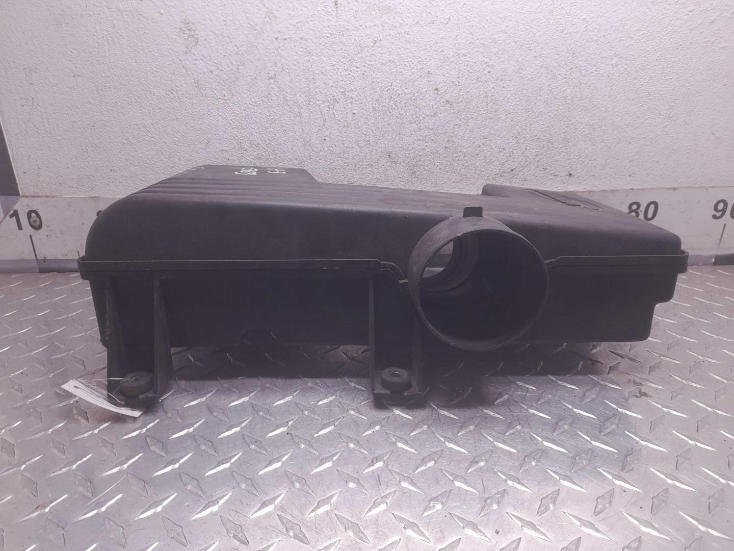 Резонатор воздушного фильтра