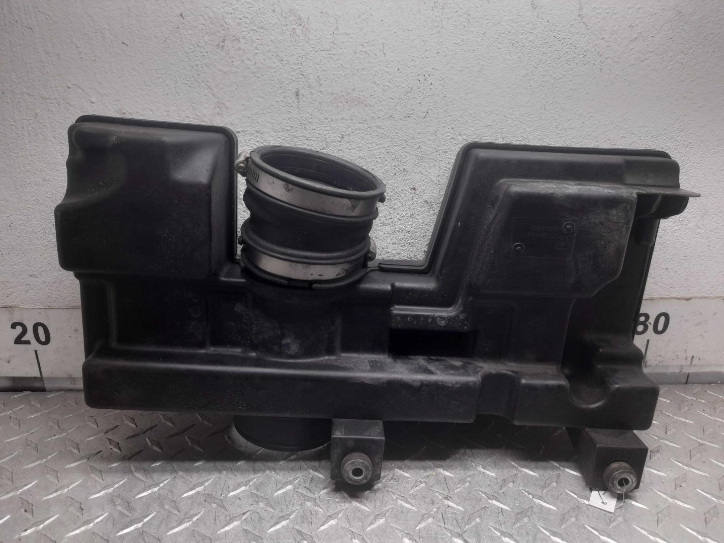 Резонатор воздушного фильтра