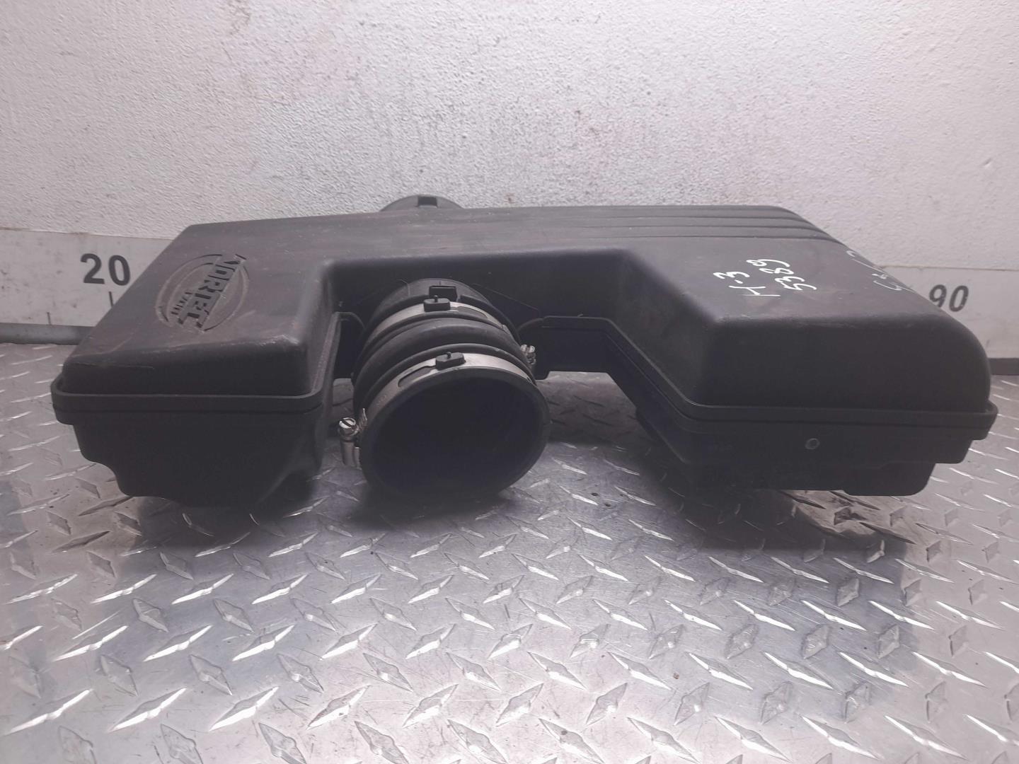 Резонатор воздушного фильтра