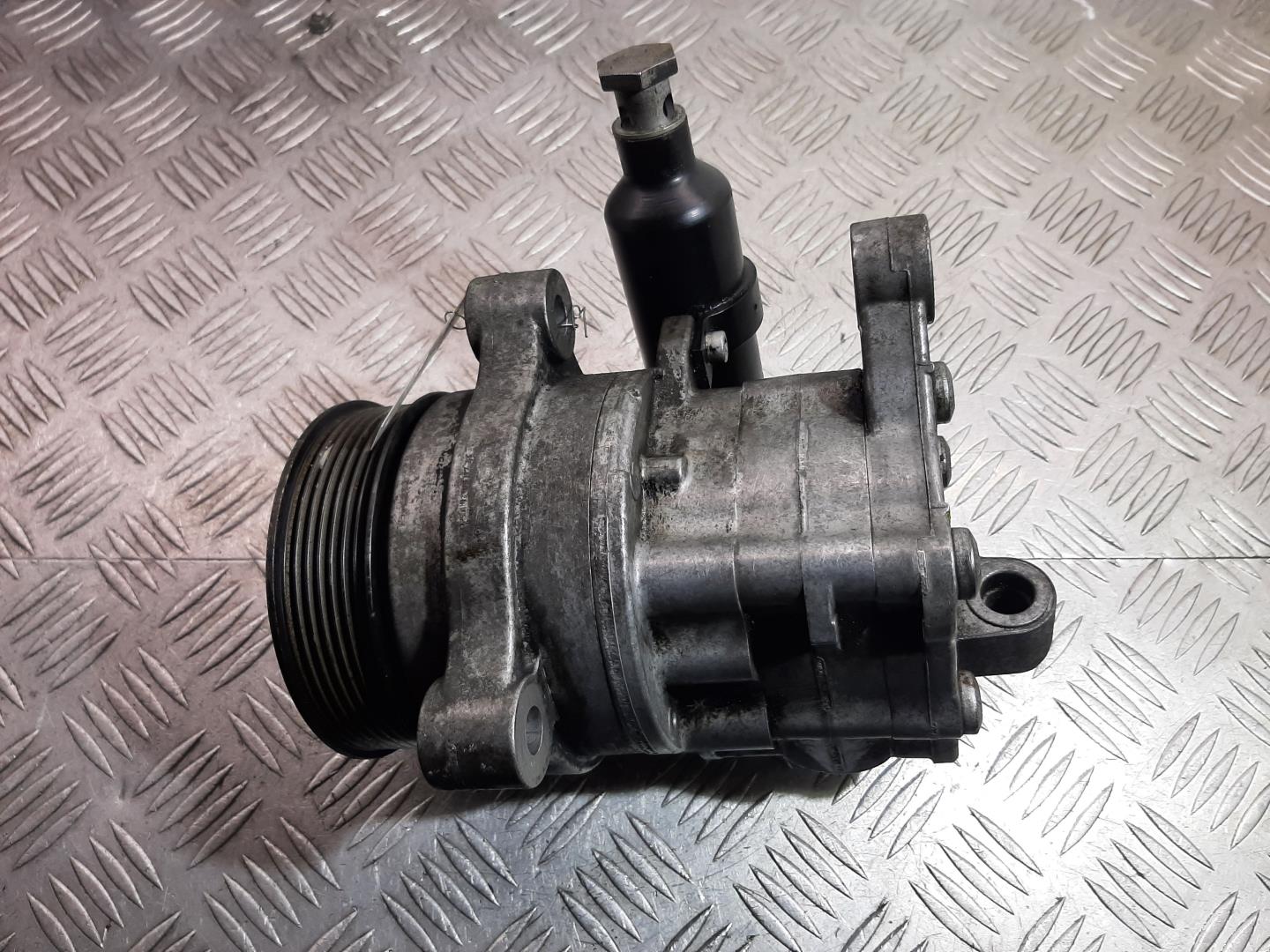 Насос ГУР (гидроусилитель руля)