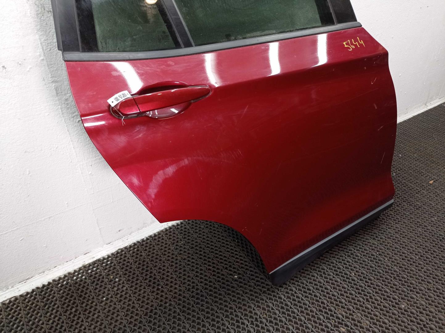 Дверь задняя правая