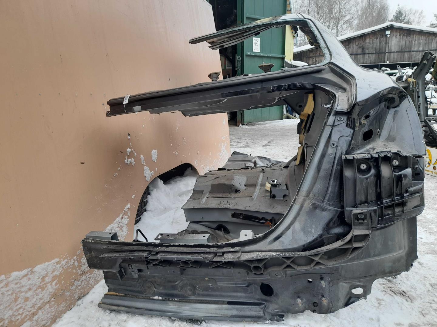 Крыло заднее правое