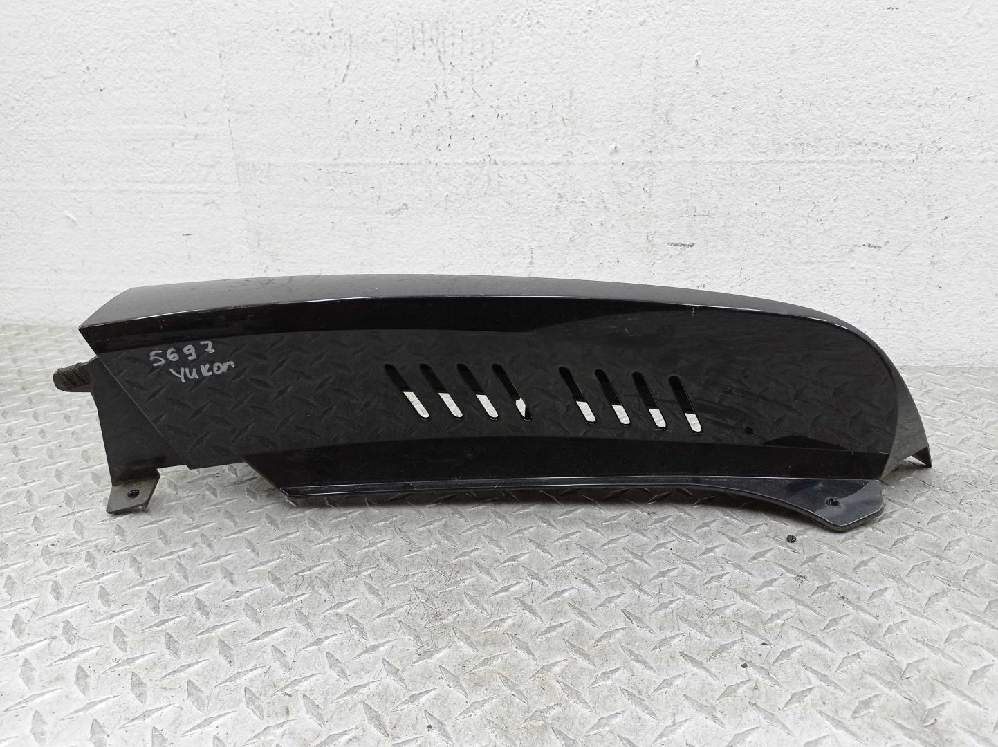 Накладка крышки багажника