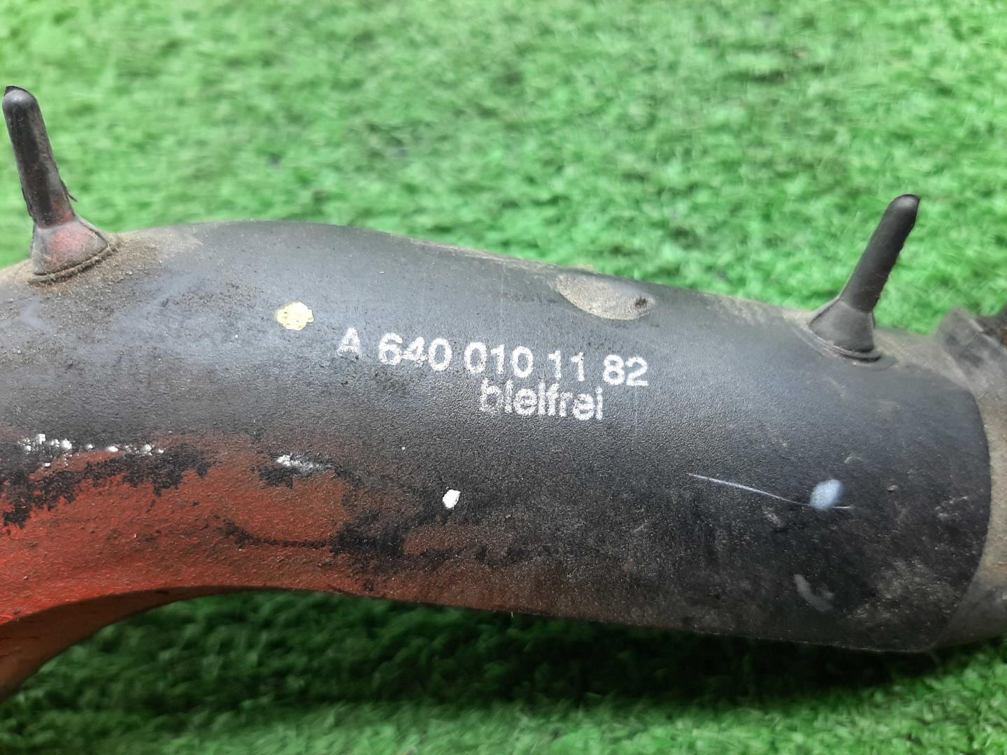 Патрубок воздушного фильтра