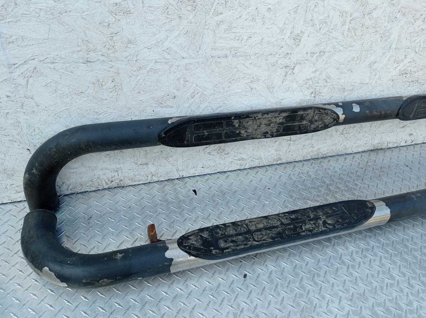 Подножка левая