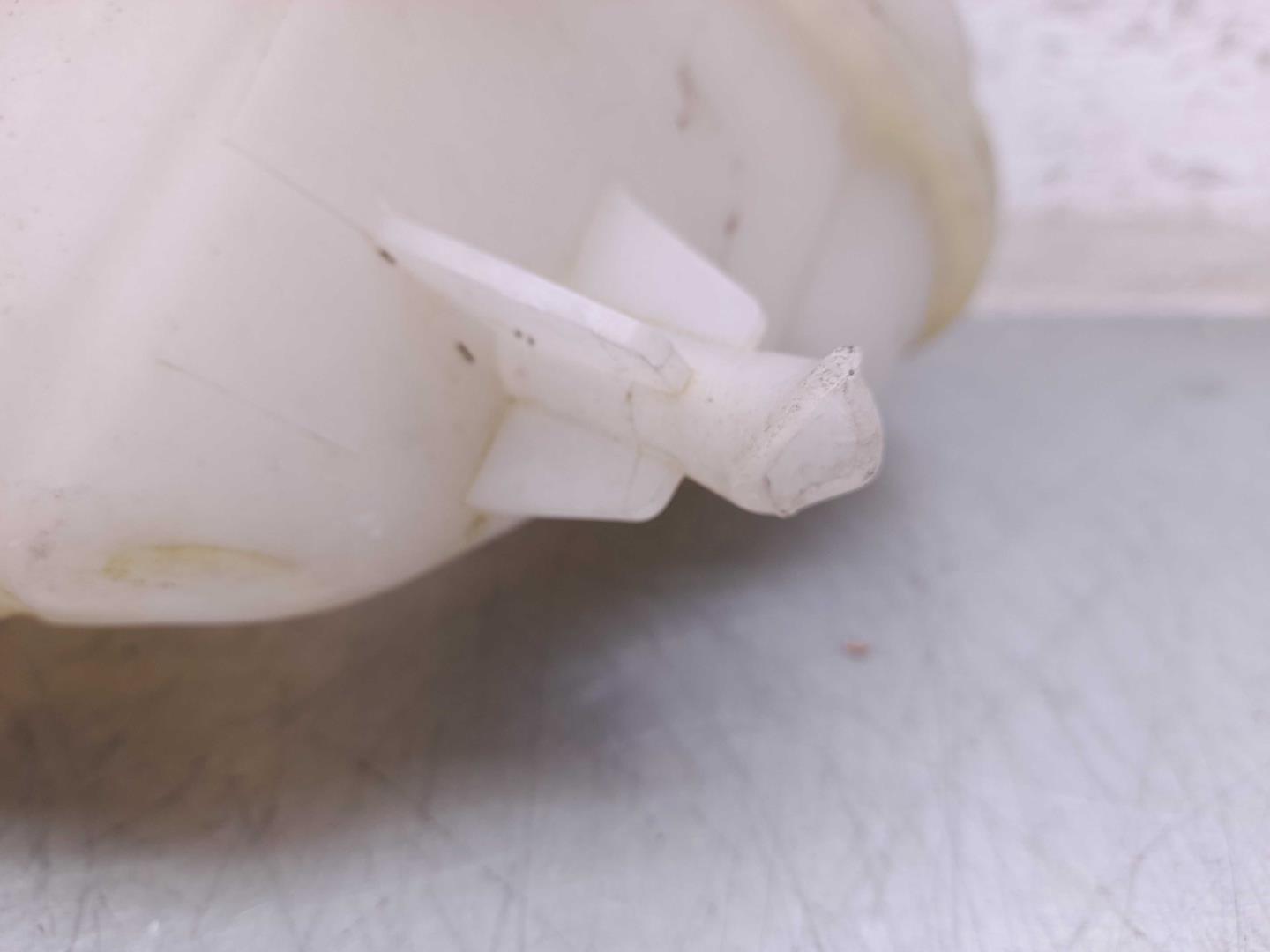 Бачок расширительный