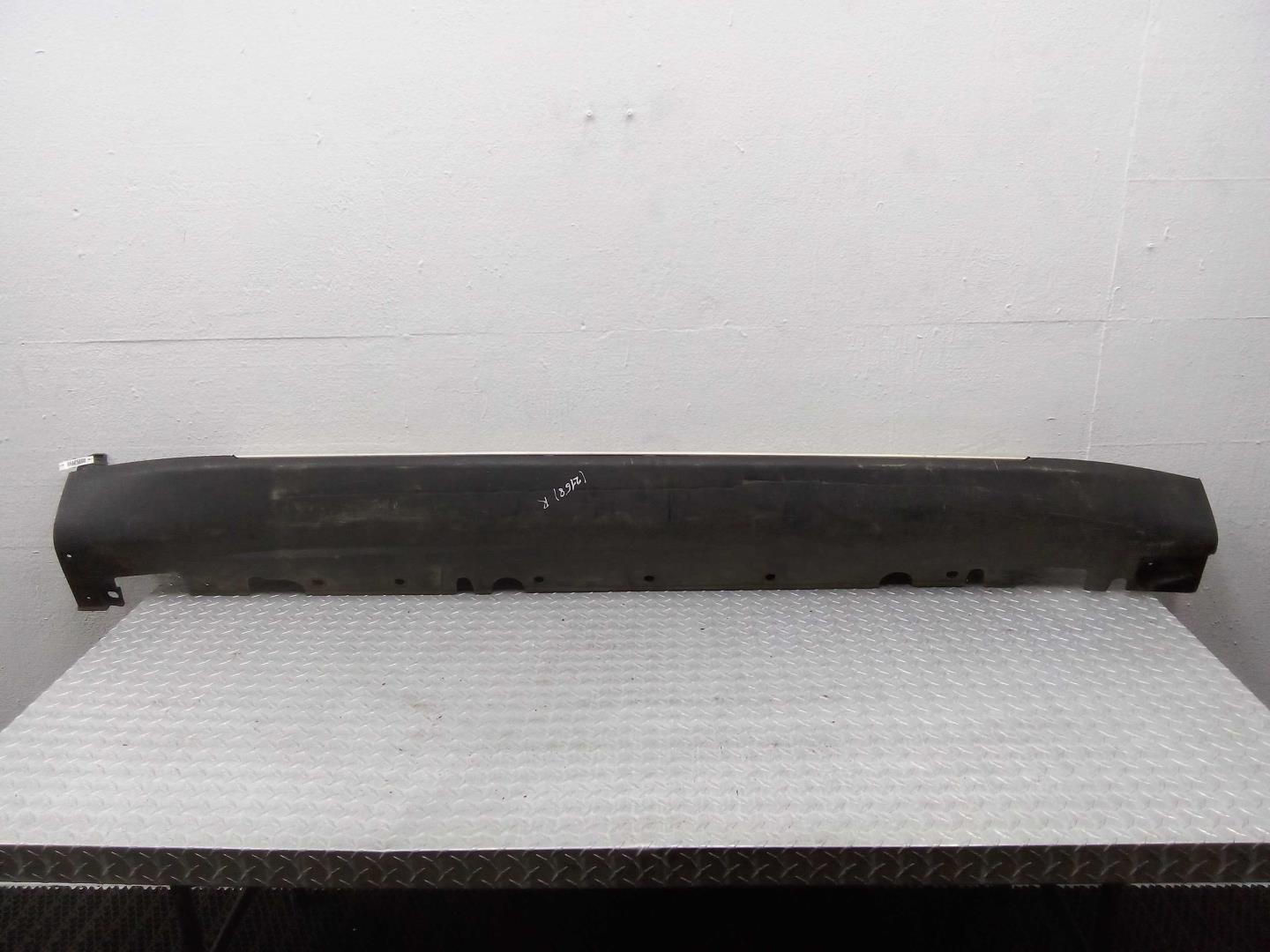 Подножка правая