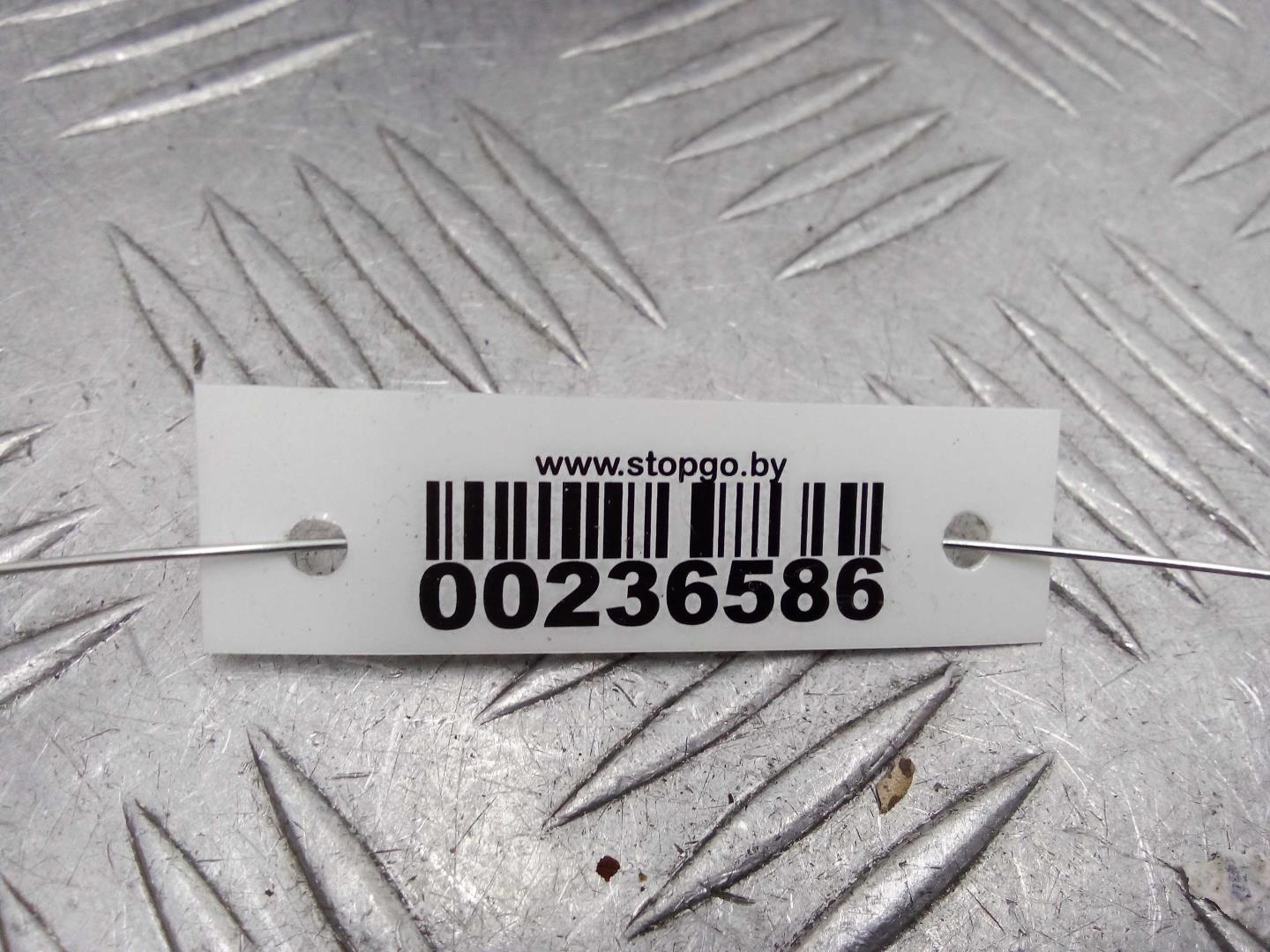 Петля капота левая