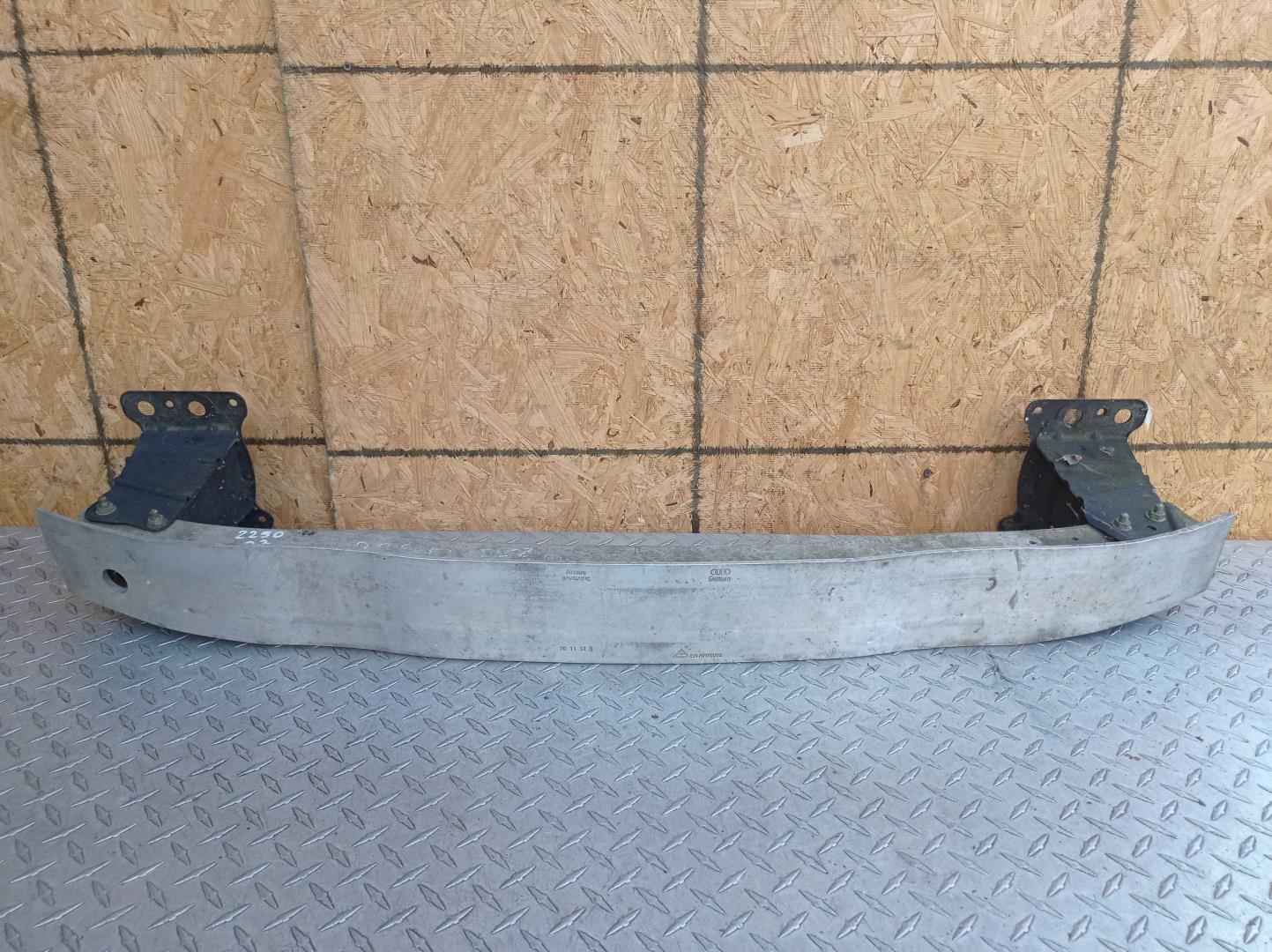 Усилитель заднего бампера