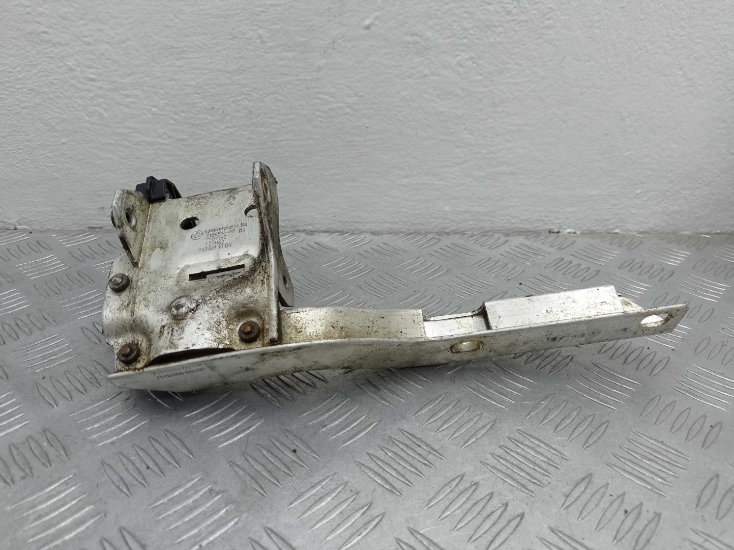 Кронштейн радиатора