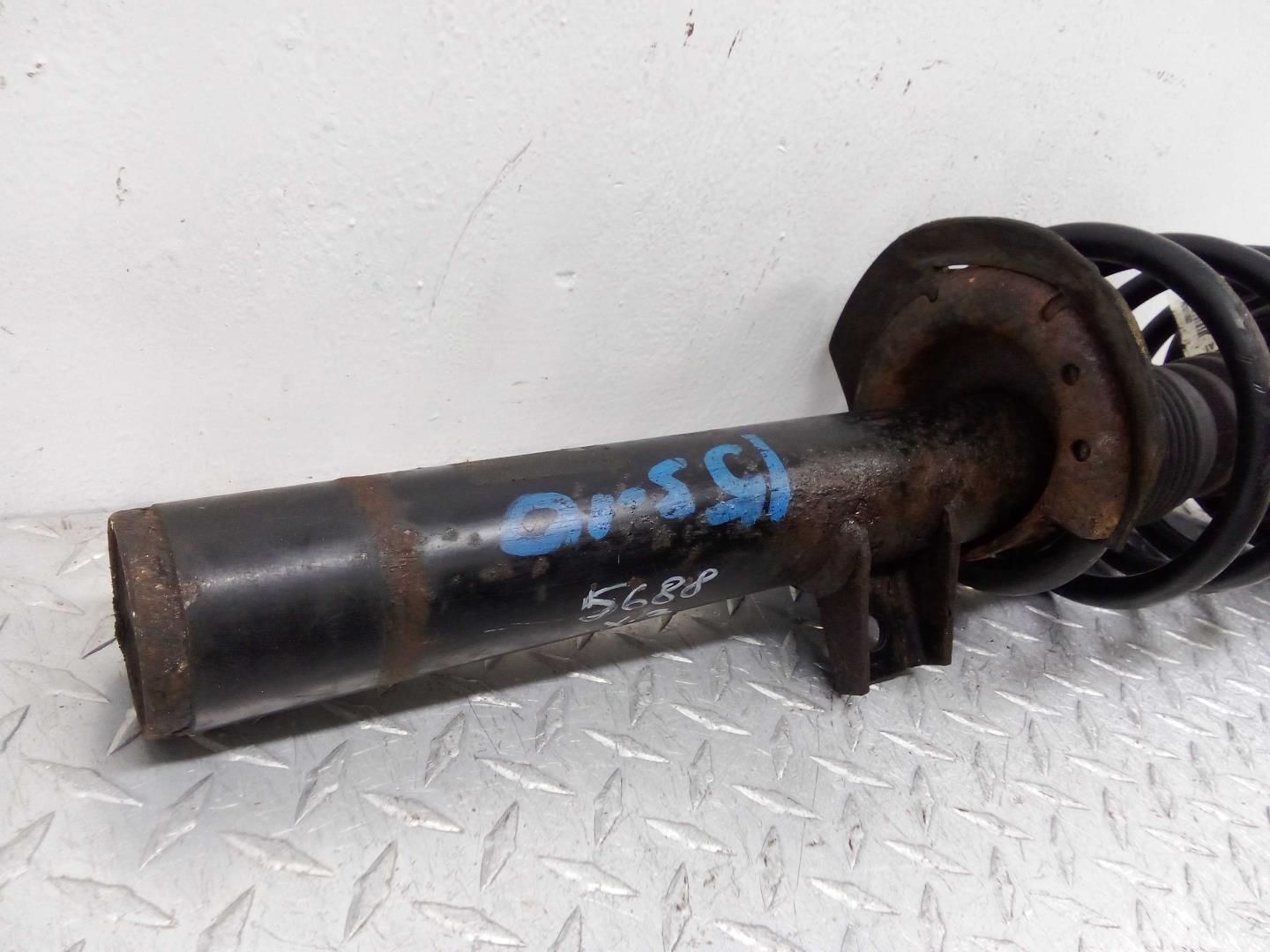 Амортизатор передний левый