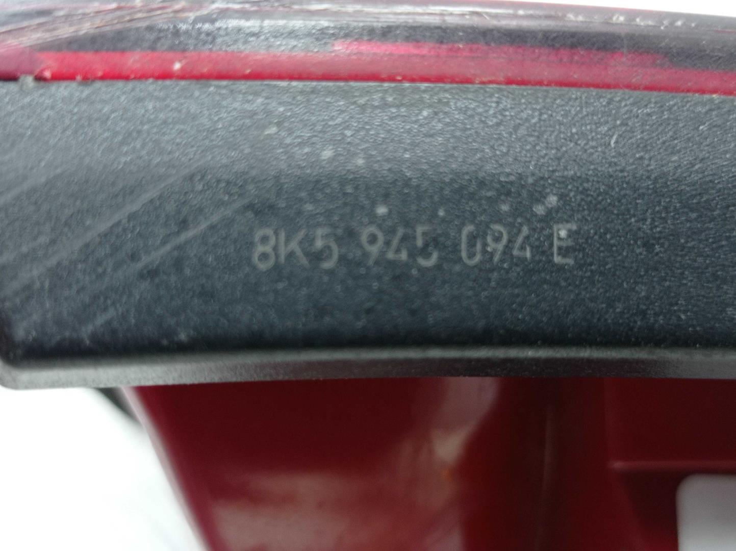 Фонарь задний внутренний правый