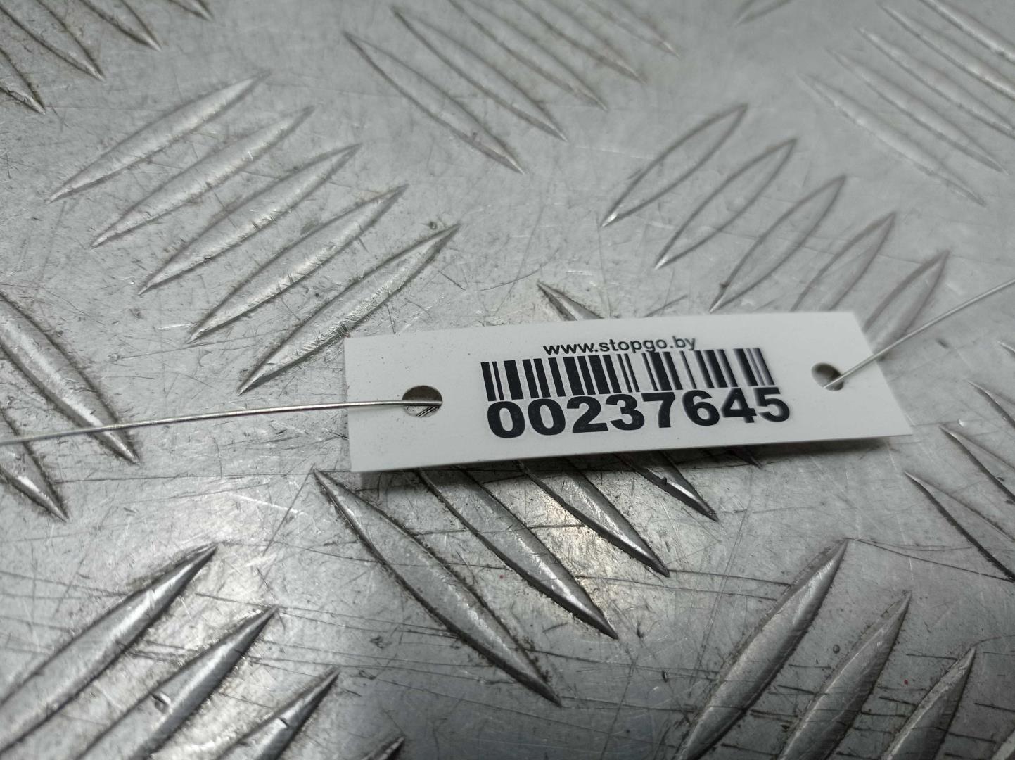 Кронштейн заднего бампера