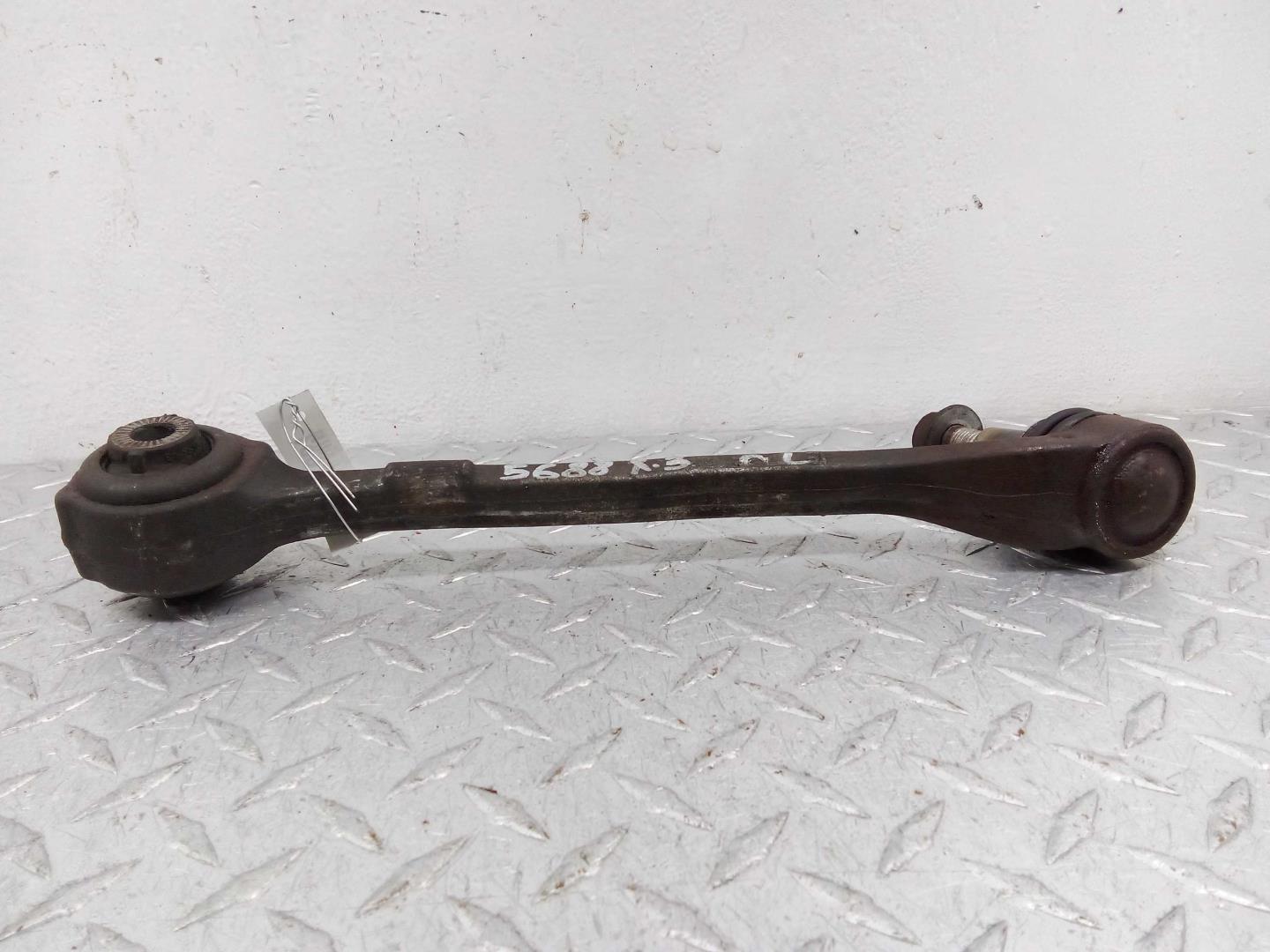 Рычаг передний нижний левый