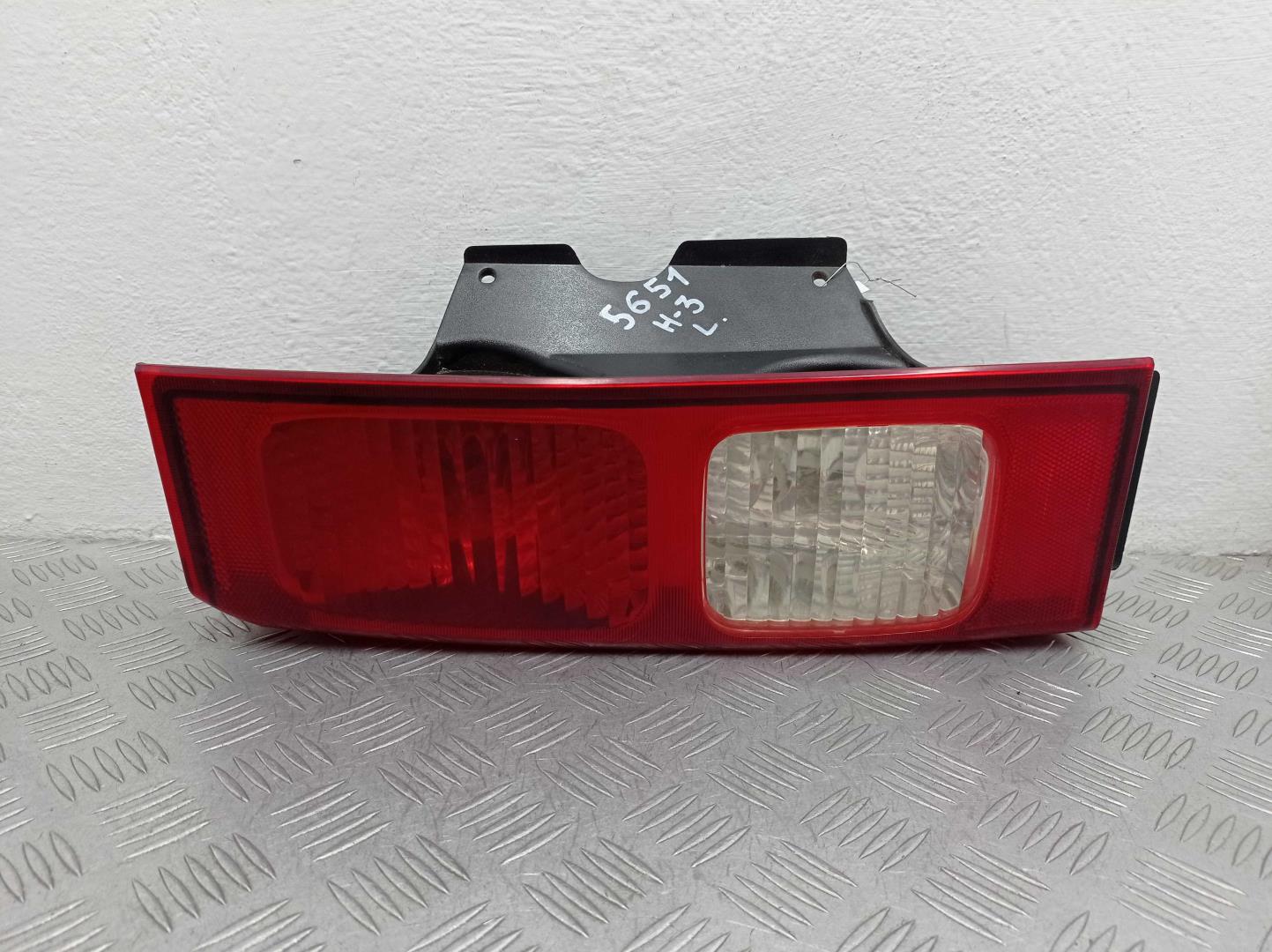 Фонарь задний наружный левый