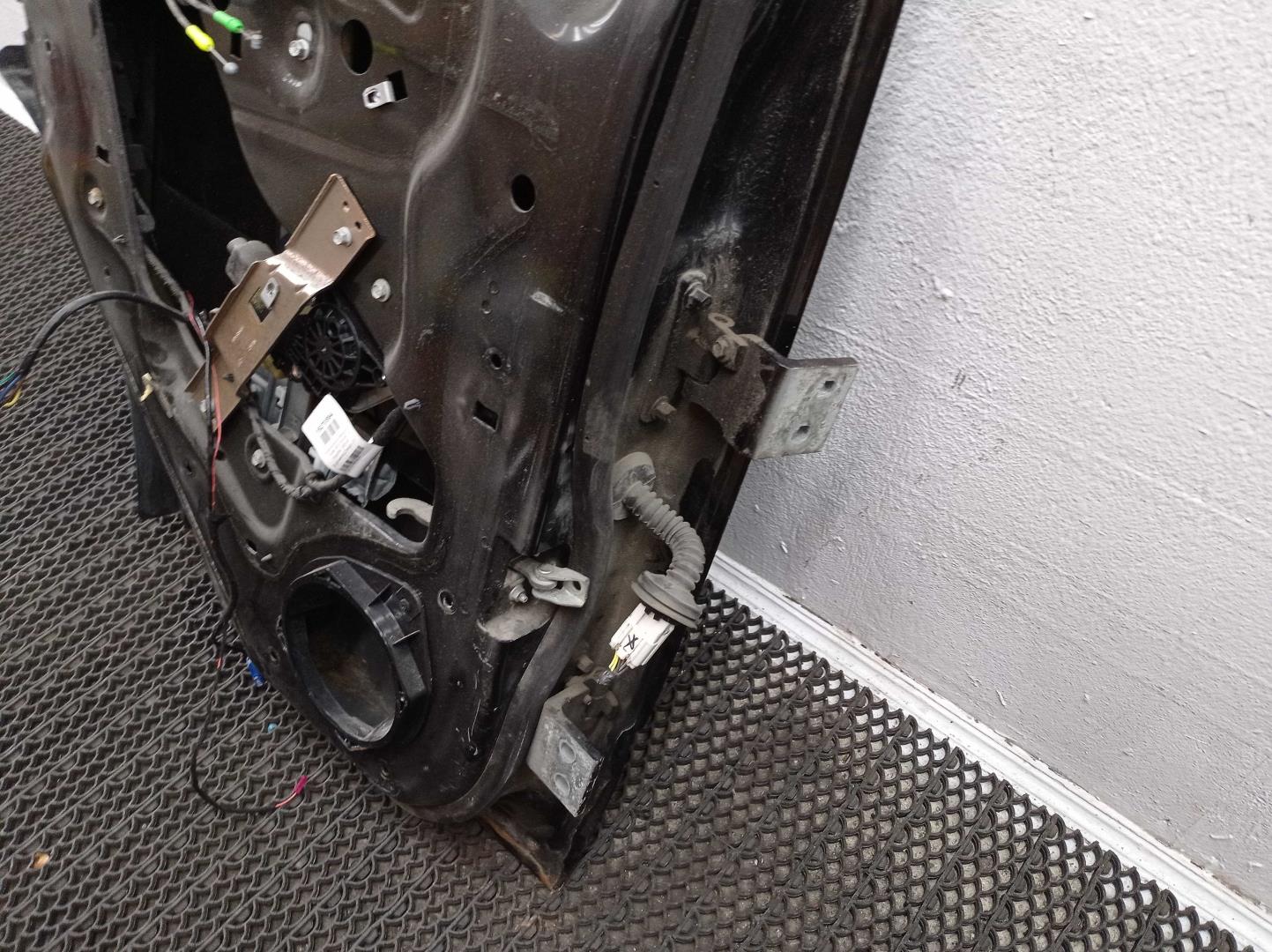 Ручка двери задней наружная левая