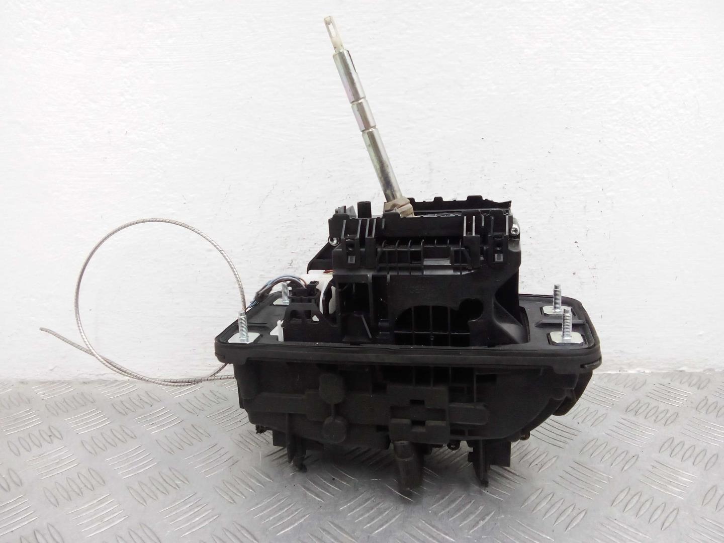 Кулиса МКПП / АКПП