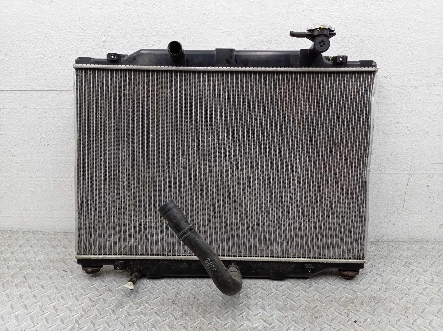 Радиатор охлаждения двигателя основной