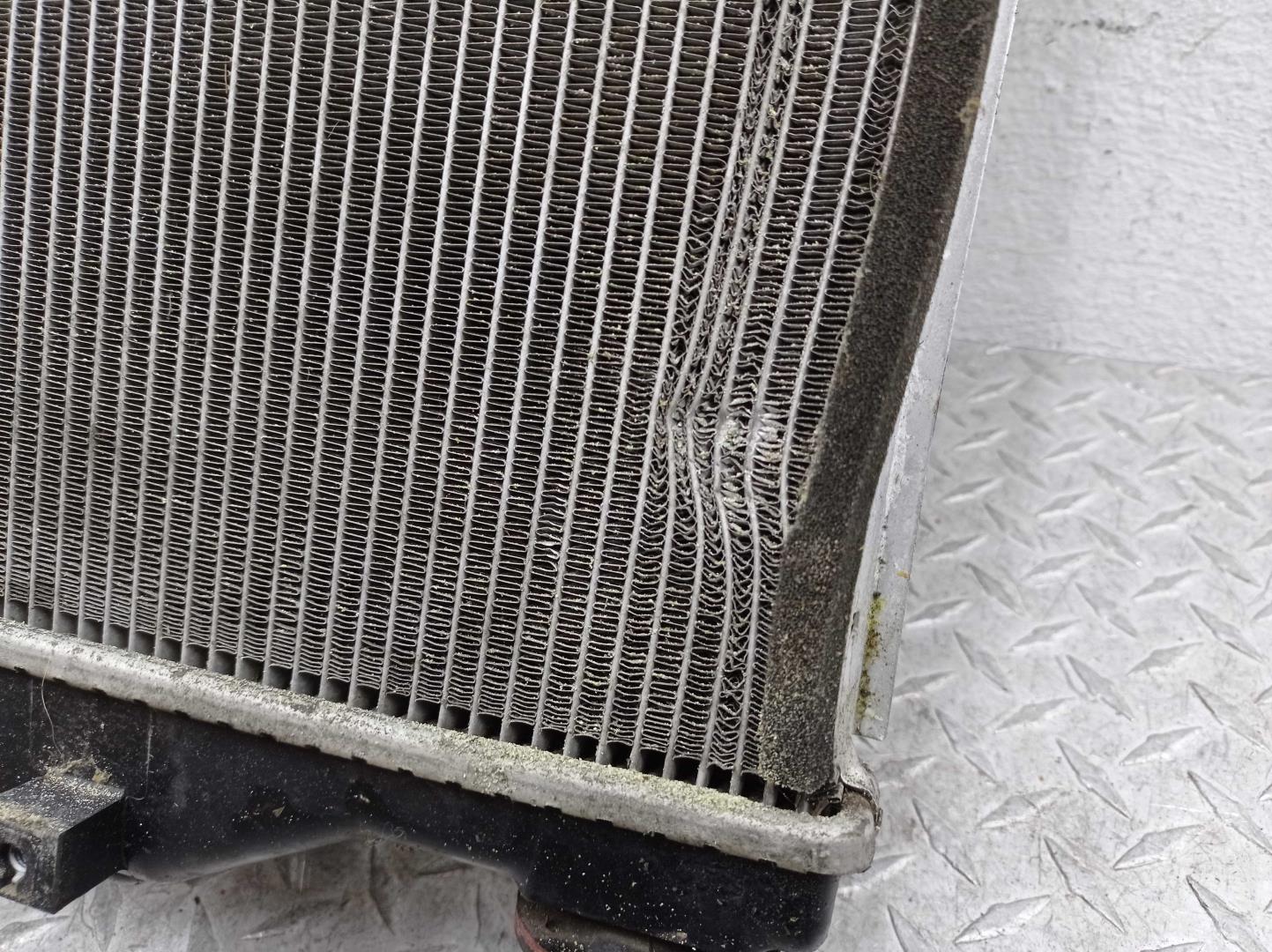 Радиатор охлаждения двигателя основной