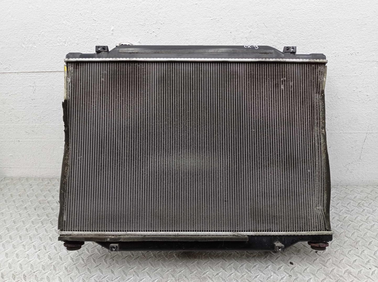 Радиатор охлаждения двигателя основной