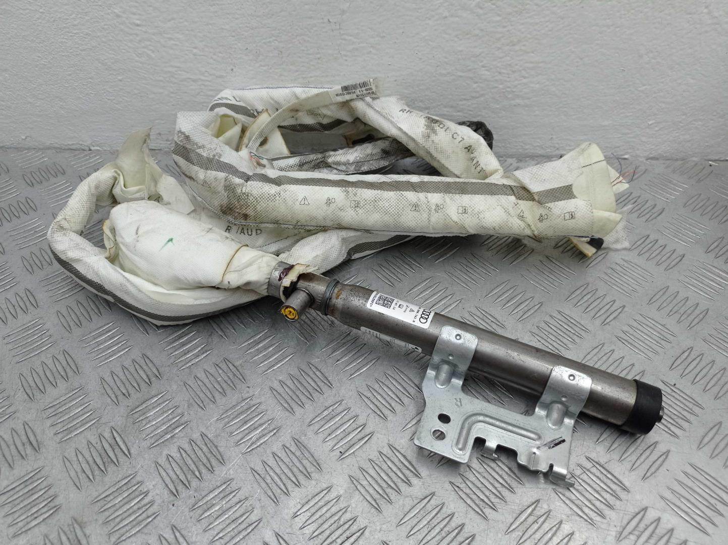 Подушка безопасности боковая (шторка)