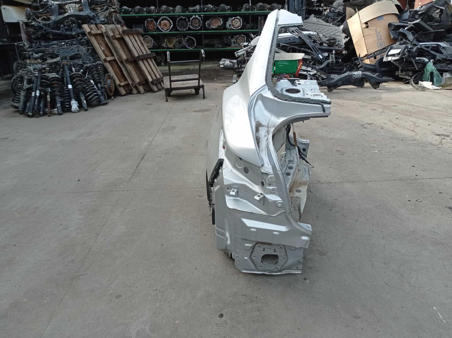 Крыло заднее левое