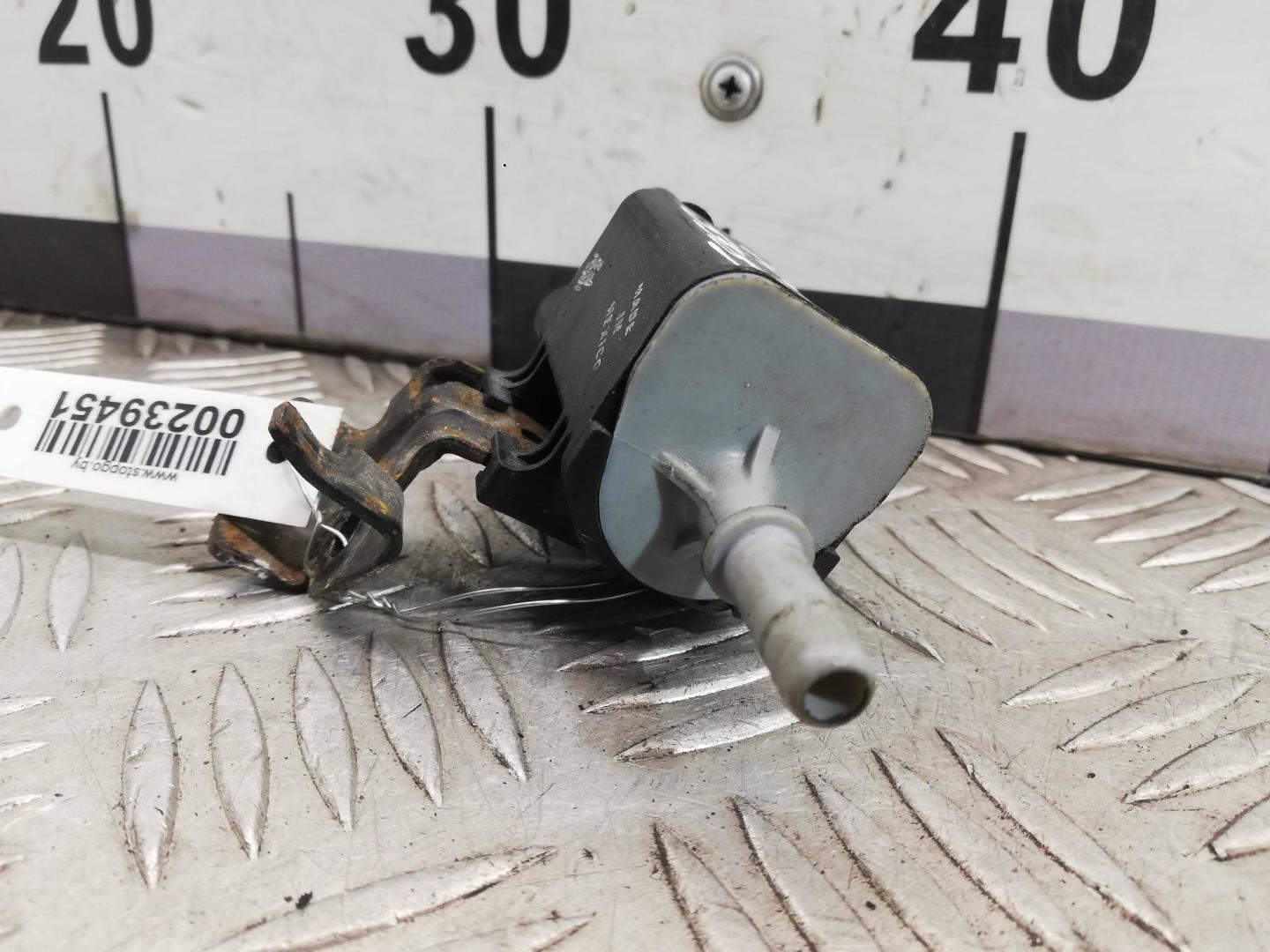 Клапан вентиляции топливного бака