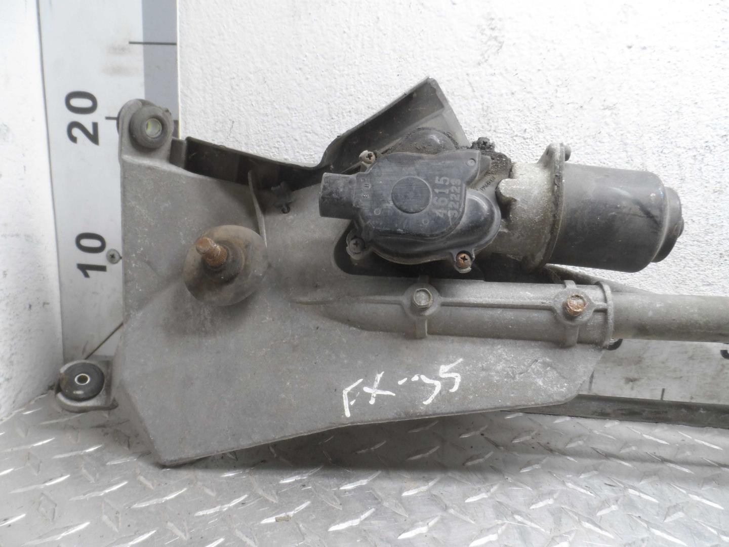 Трапеция стеклоочистителей