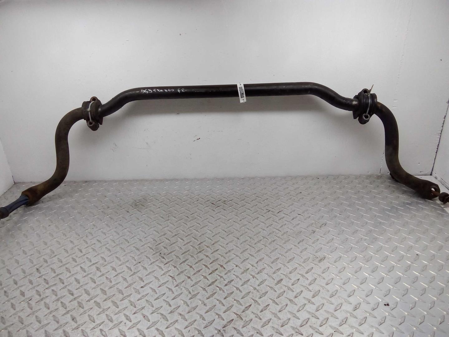 Стабилизатор передний